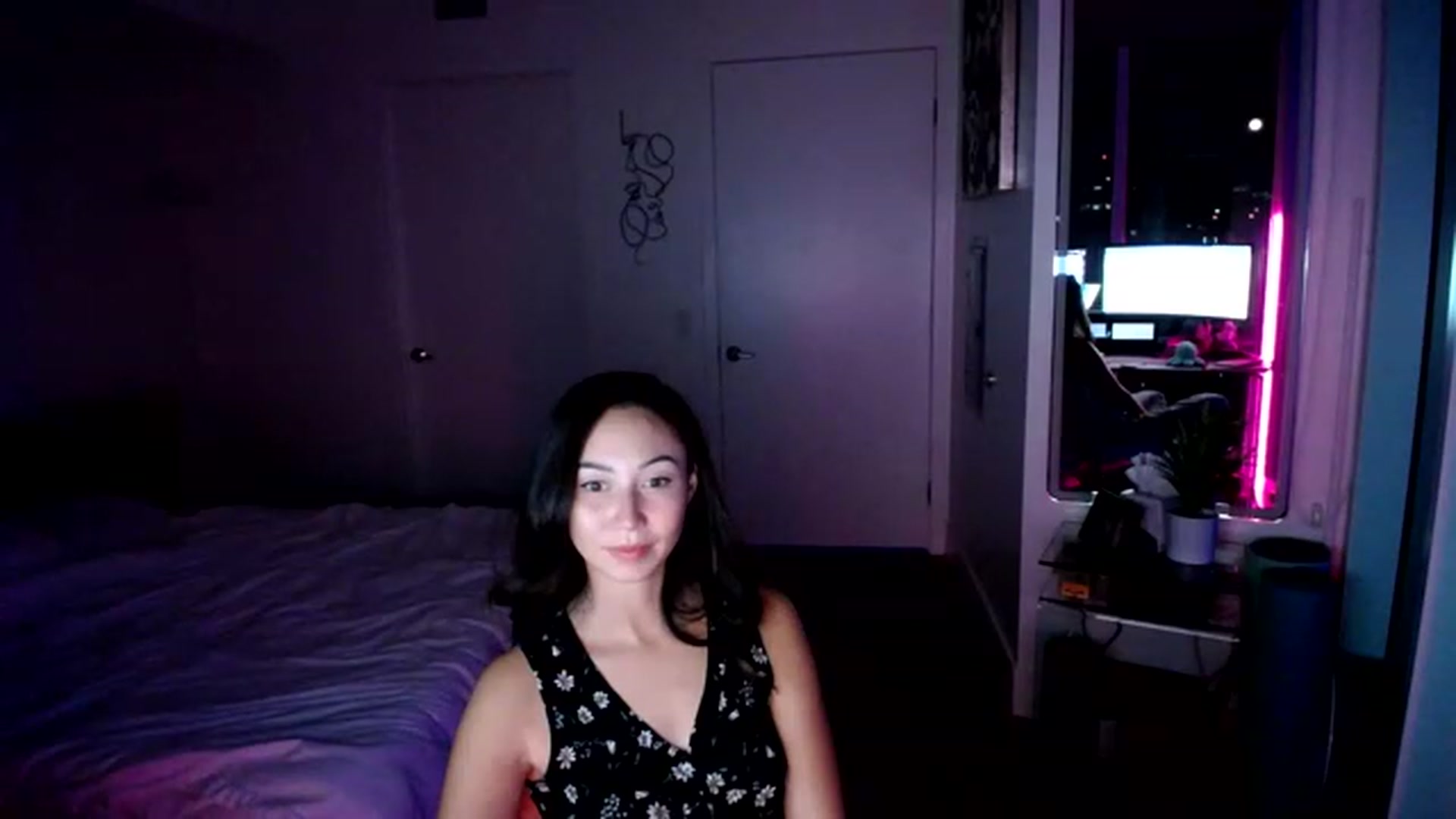 Gallery image thumbnail from Minnie_BOOM's myfreecams stream on, 01/06/2023, 02:44 image 17 of 20