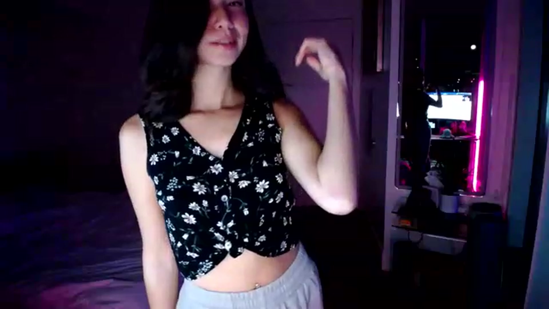 Gallery image thumbnail from Minnie_BOOM's myfreecams stream on, 01/06/2023, 02:44 image 6 of 20