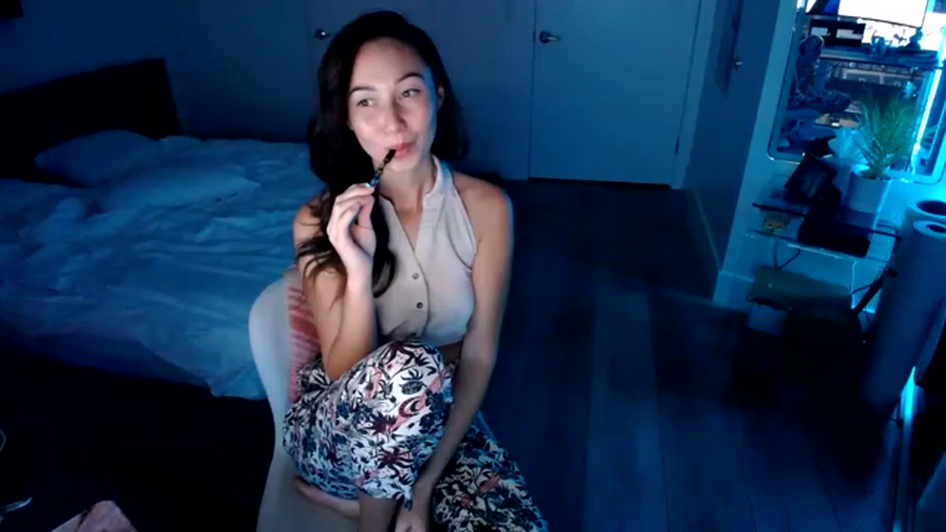 Gallery image thumbnail from Minnie_BOOM's myfreecams stream on, 01/10/2023, 01:48 image 2 of 20