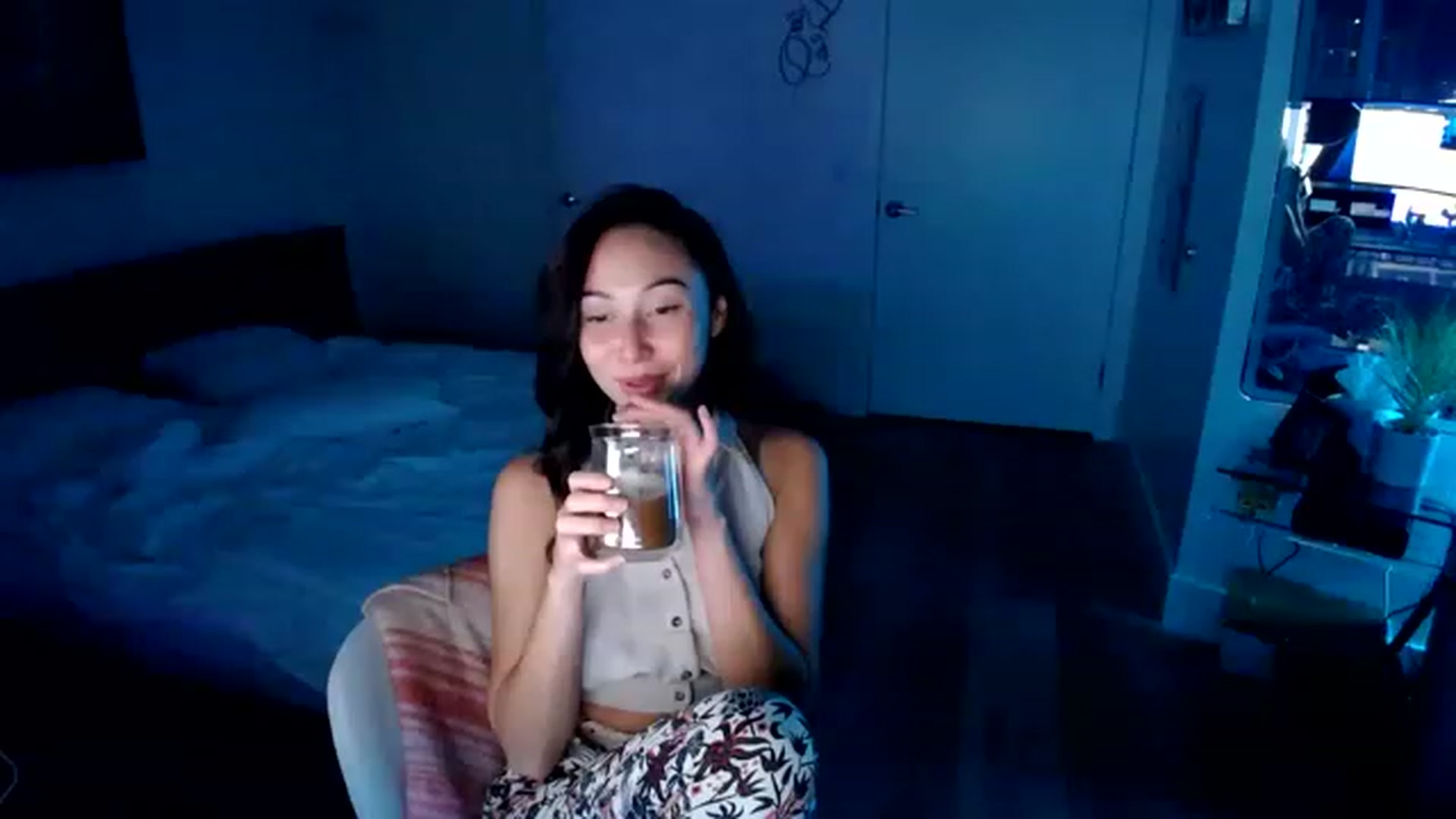 Gallery image thumbnail from Minnie_BOOM's myfreecams stream on, 01/10/2023, 01:48 image 6 of 20