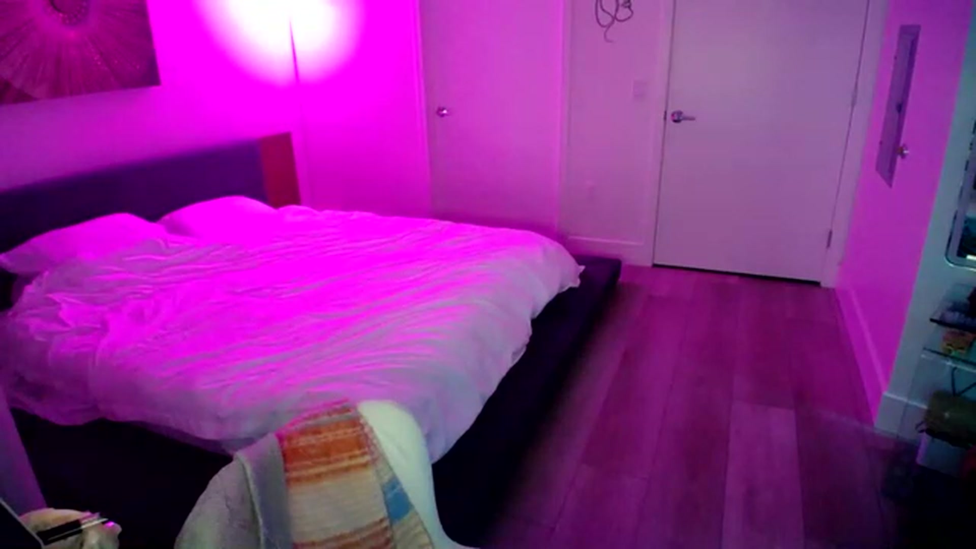 Gallery image thumbnail from Minnie_BOOM's myfreecams stream on, 01/10/2023, 05:00 image 18 of 20