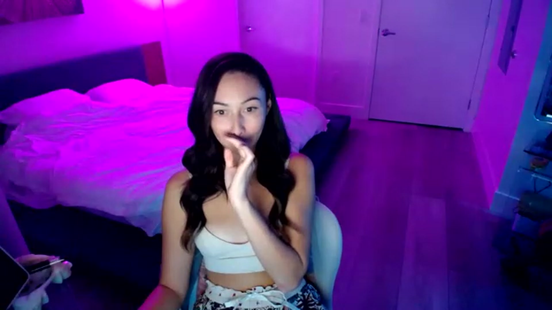 Gallery image thumbnail from Minnie_BOOM's myfreecams stream on, 01/10/2023, 05:00 image 20 of 20