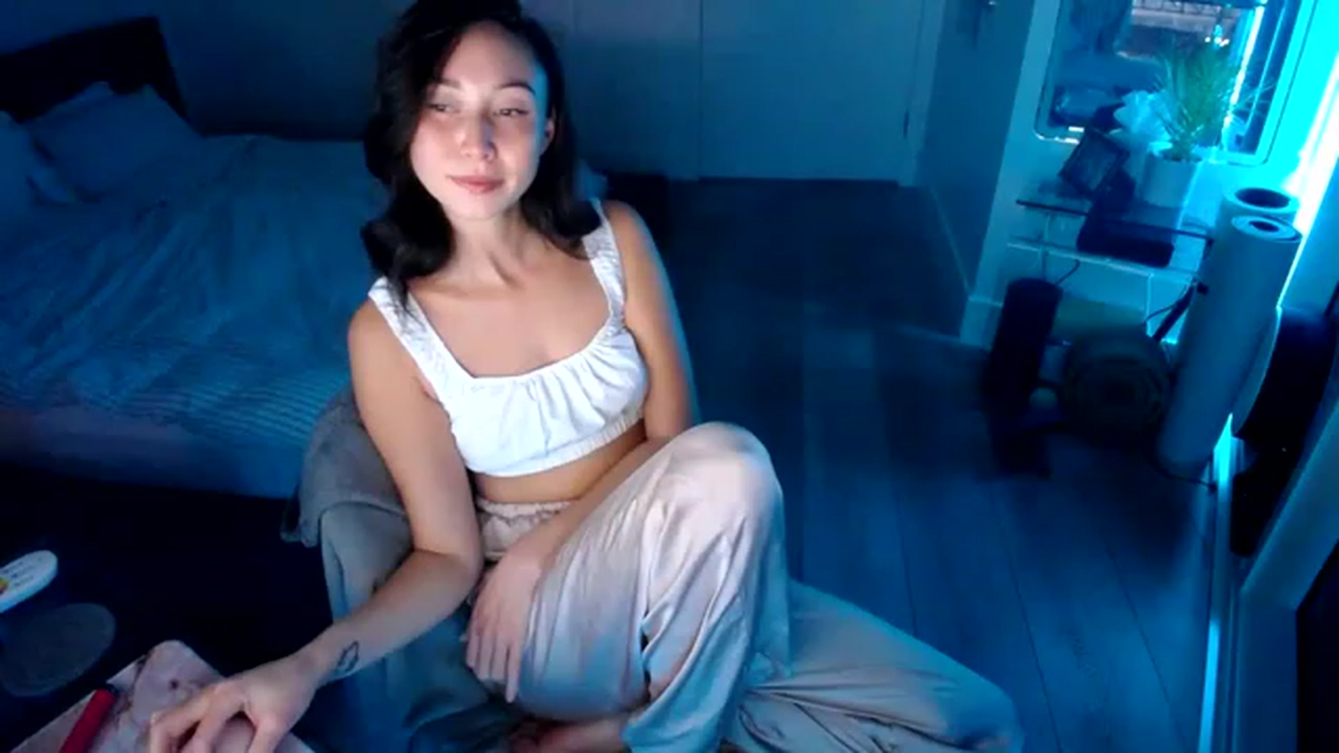 Gallery image thumbnail from Minnie_BOOM's myfreecams stream on, 01/16/2023, 02:49 image 10 of 20