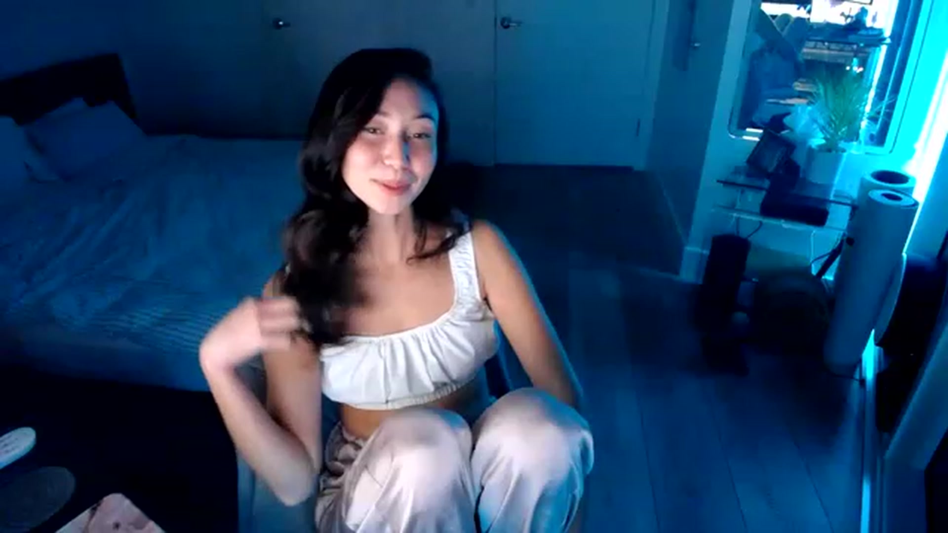Gallery image thumbnail from Minnie_BOOM's myfreecams stream on, 01/16/2023, 04:06 image 15 of 20