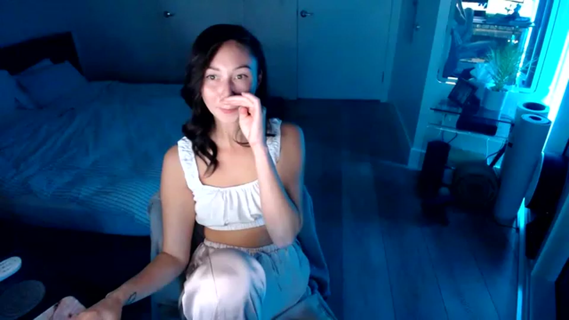 Gallery image thumbnail from Minnie_BOOM's myfreecams stream on, 01/16/2023, 04:06 image 9 of 20