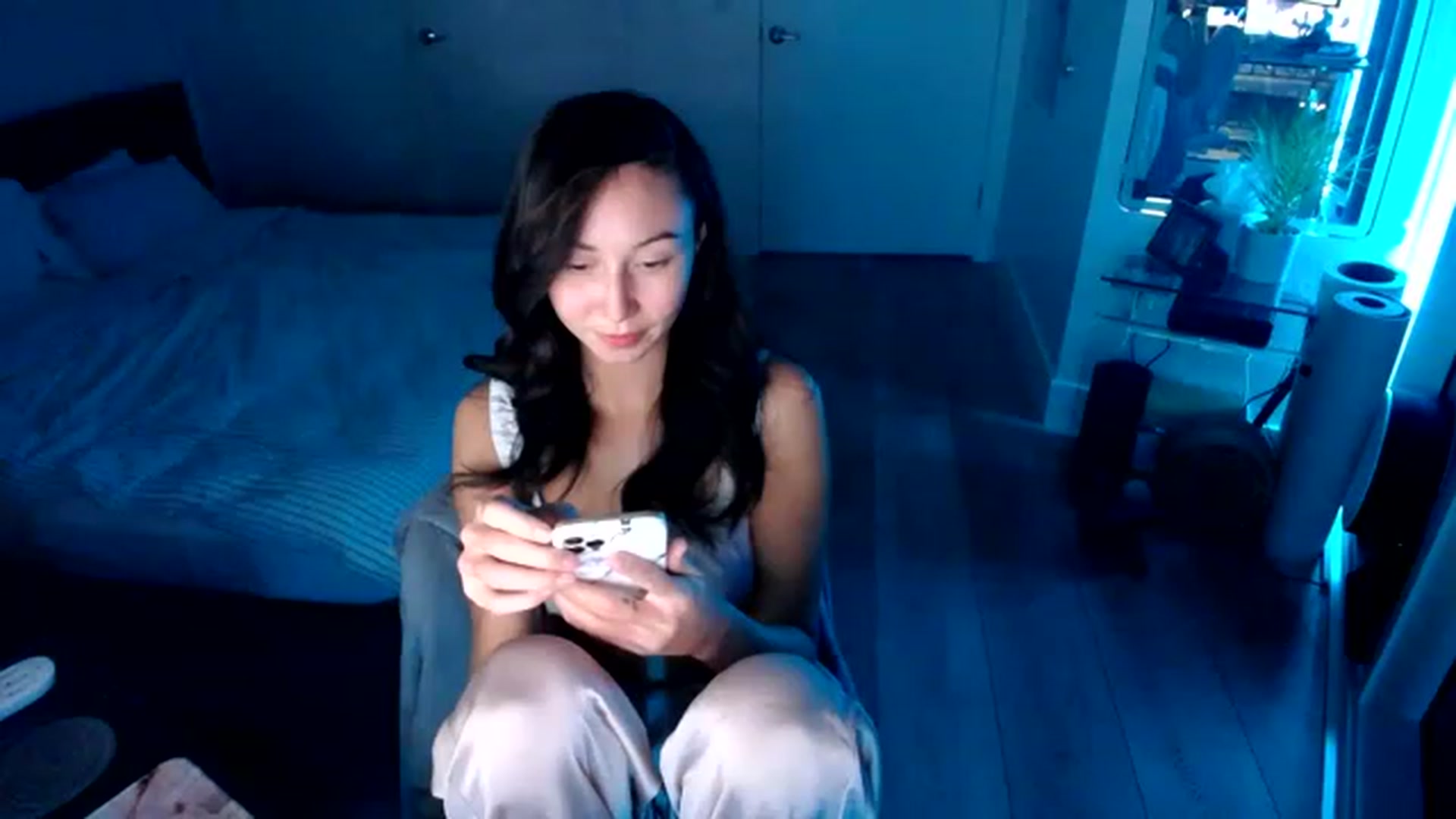 Gallery image thumbnail from Minnie_BOOM's myfreecams stream on, 01/16/2023, 04:06 image 20 of 20