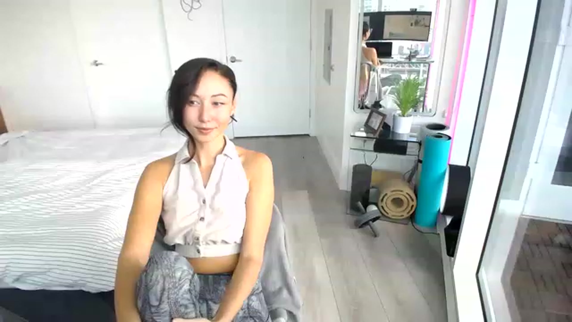 Gallery image thumbnail from Minnie_BOOM's myfreecams stream on, 01/17/2023, 21:36 image 5 of 20