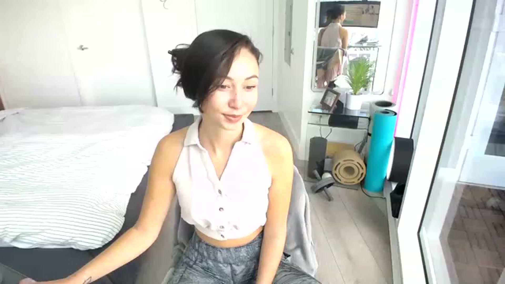 Gallery image thumbnail from Minnie_BOOM's myfreecams stream on, 01/17/2023, 21:36 image 18 of 20