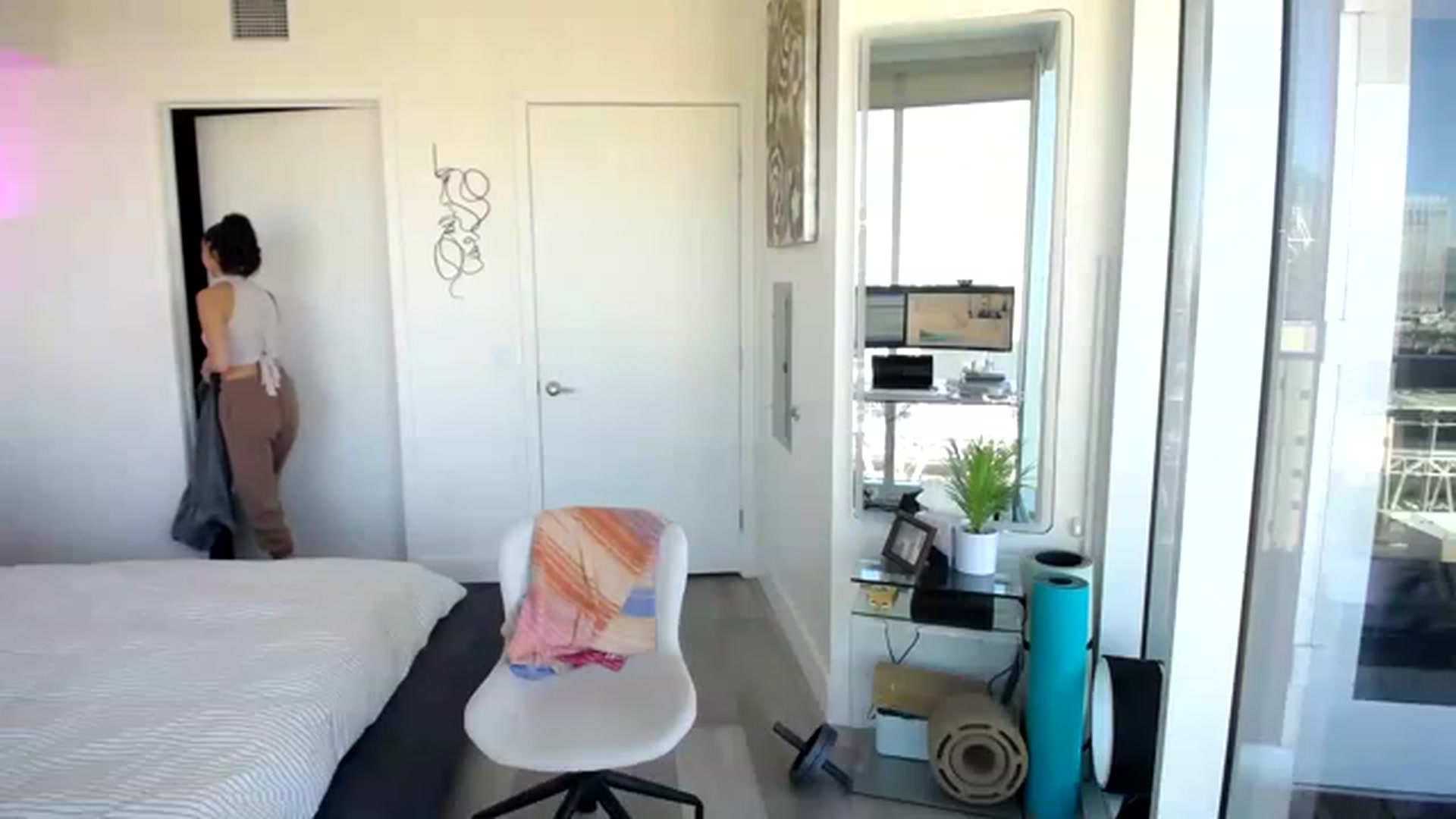 Gallery image thumbnail from Minnie_BOOM's myfreecams stream on, 01/25/2023, 19:41 image 3 of 20