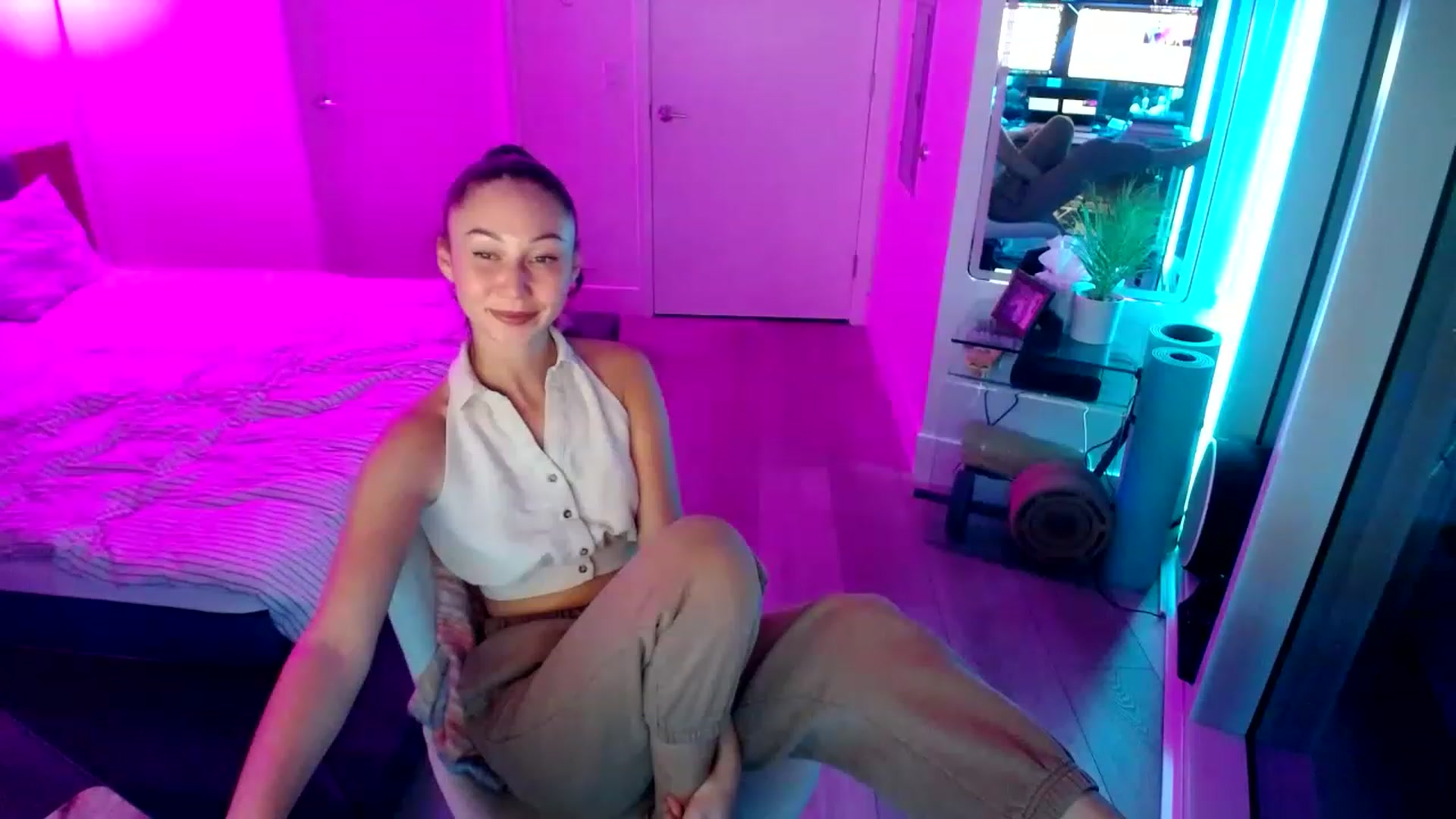Gallery image thumbnail from Minnie_BOOM's myfreecams stream on, 01/26/2023, 02:52 image 11 of 20