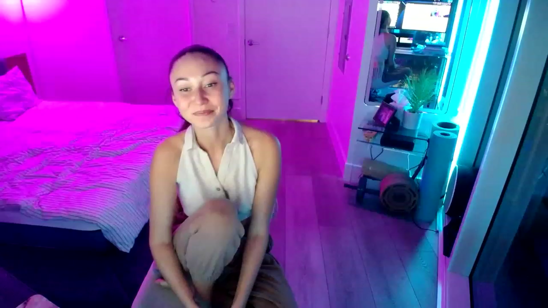 Gallery image thumbnail from Minnie_BOOM's myfreecams stream on, 01/26/2023, 02:52 image 12 of 20