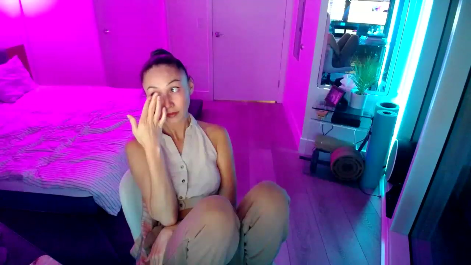Gallery image thumbnail from Minnie_BOOM's myfreecams stream on, 01/26/2023, 03:50 image 12 of 20