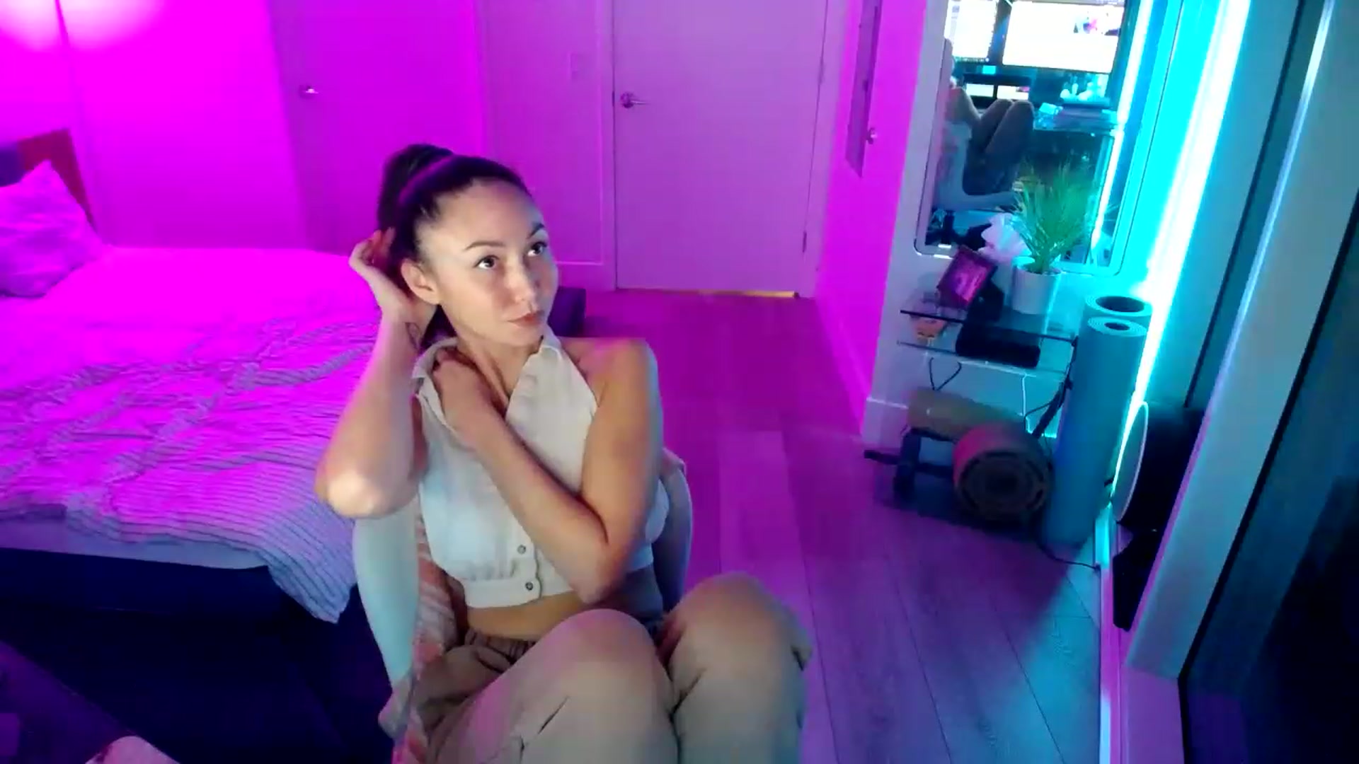 Gallery image thumbnail from Minnie_BOOM's myfreecams stream on, 01/26/2023, 03:50 image 11 of 20