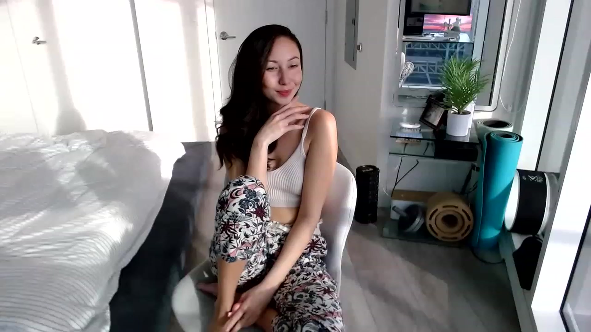 Gallery image thumbnail from Minnie_BOOM's myfreecams stream on, 03/05/2023, 24:34 image 8 of 20