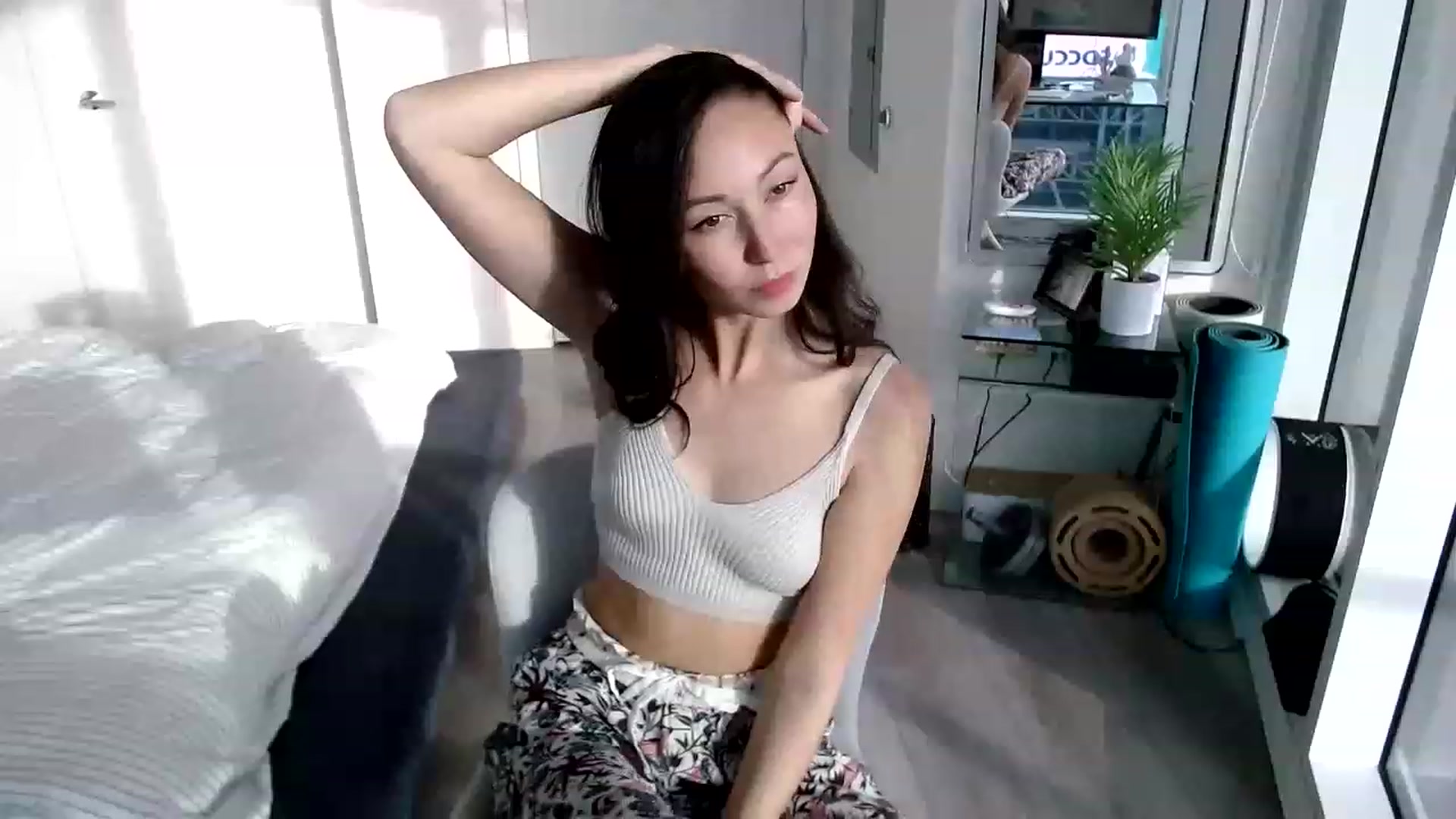 Gallery image thumbnail from Minnie_BOOM's myfreecams stream on, 03/05/2023, 24:34 image 6 of 20