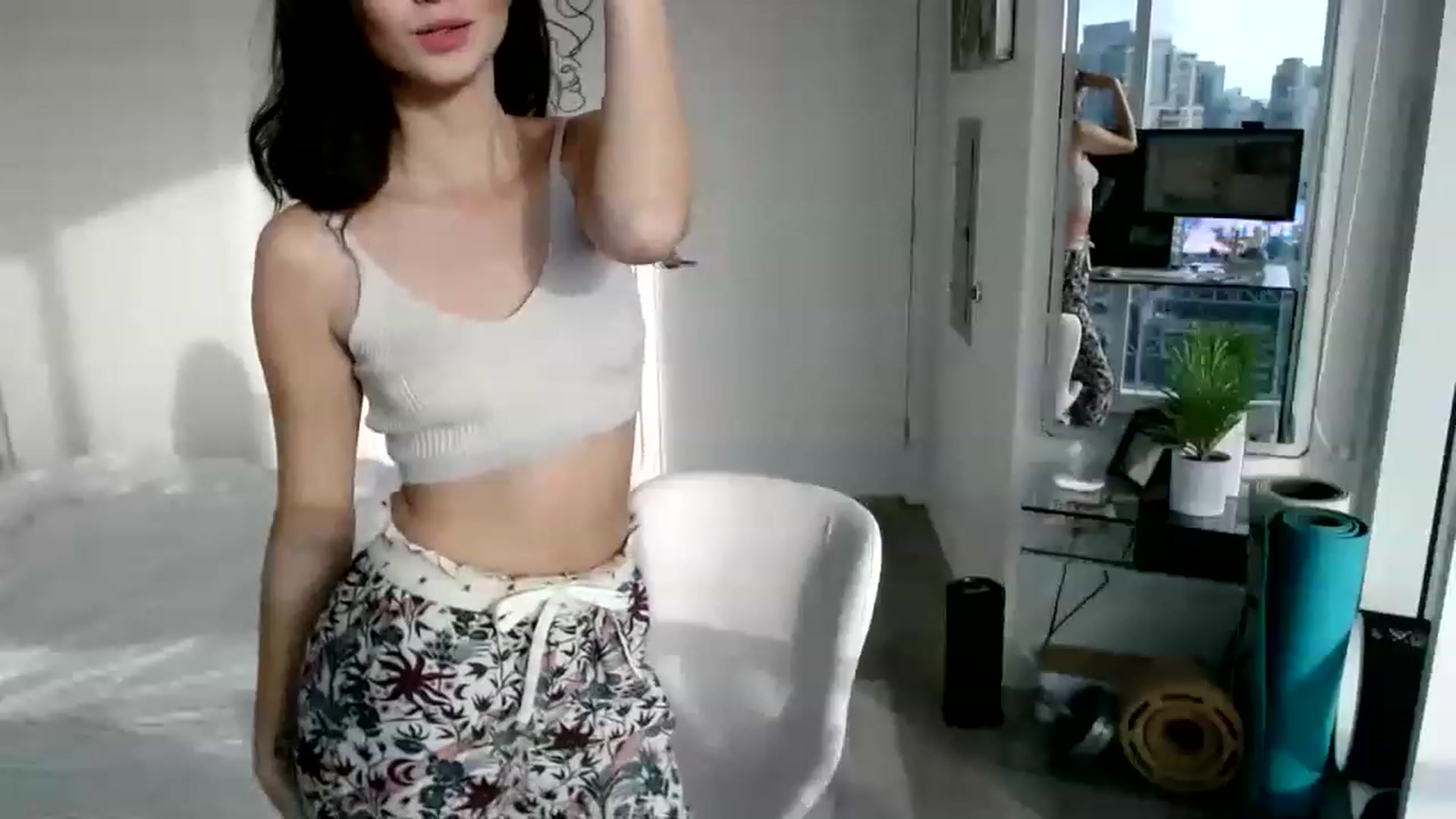 Gallery image thumbnail from Minnie_BOOM's myfreecams stream on, 03/05/2023, 24:34 image 12 of 20