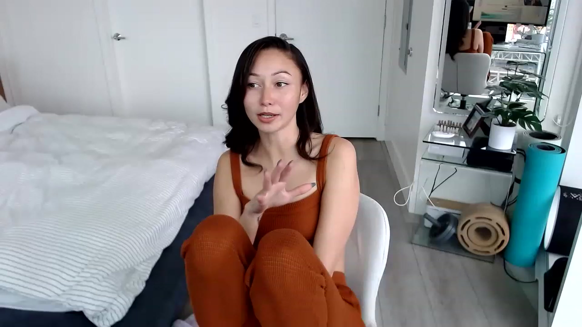 Gallery image thumbnail from Minnie_BOOM's myfreecams stream on, 03/21/2023, 19:47 image 12 of 20