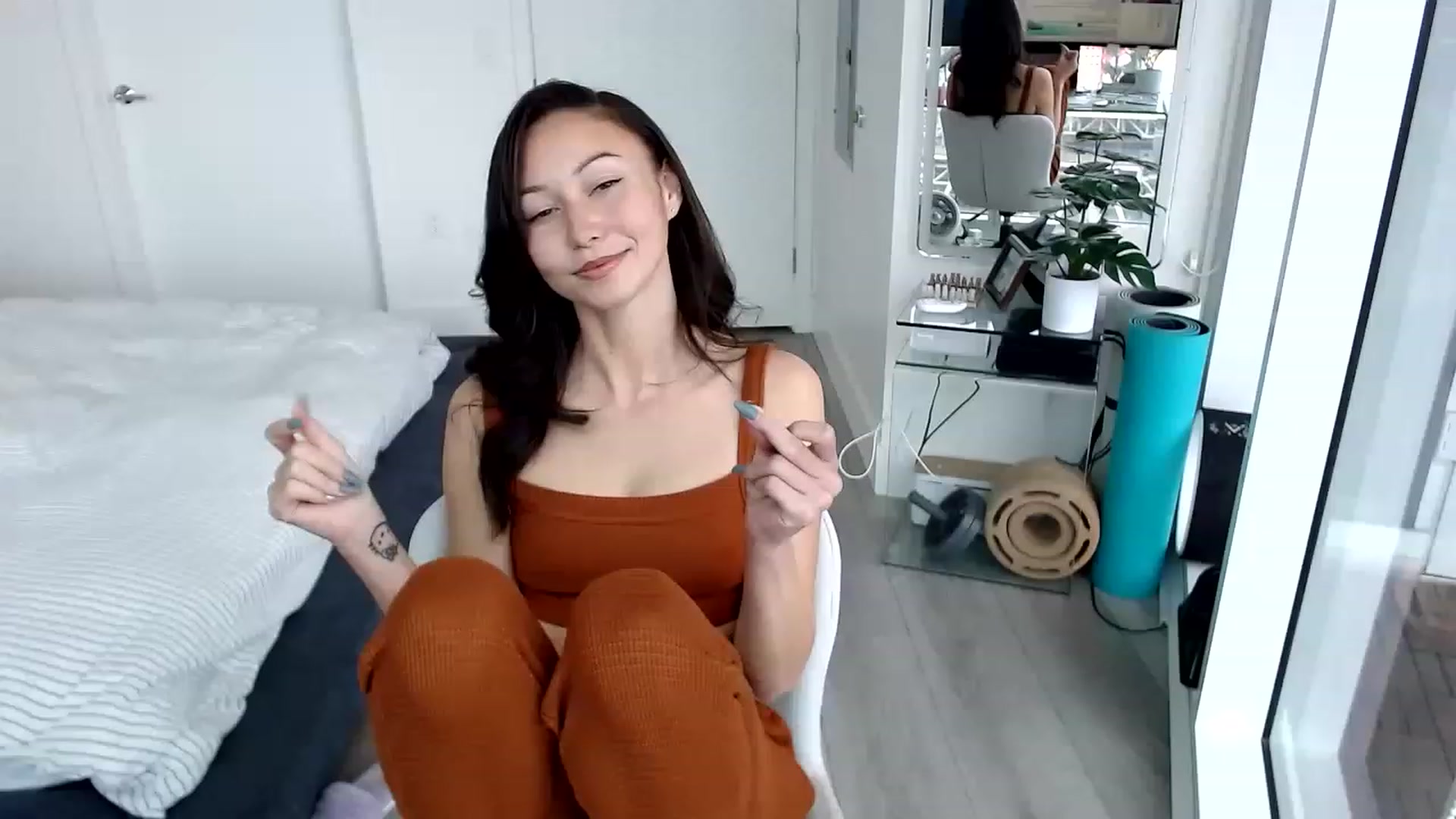 Gallery image thumbnail from Minnie_BOOM's myfreecams stream on, 03/21/2023, 19:47 image 11 of 20