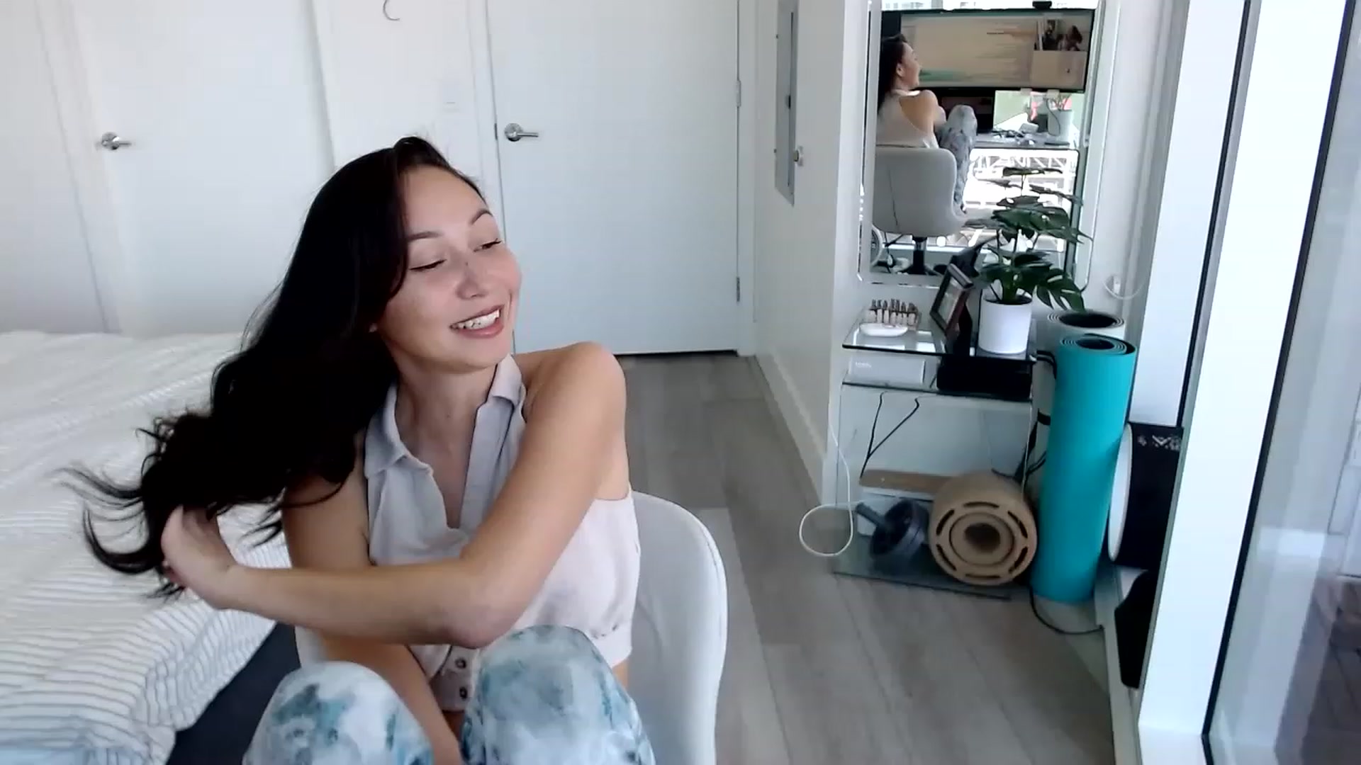 Gallery image thumbnail from Minnie_BOOM's myfreecams stream on, 03/24/2023, 20:14 image 6 of 20