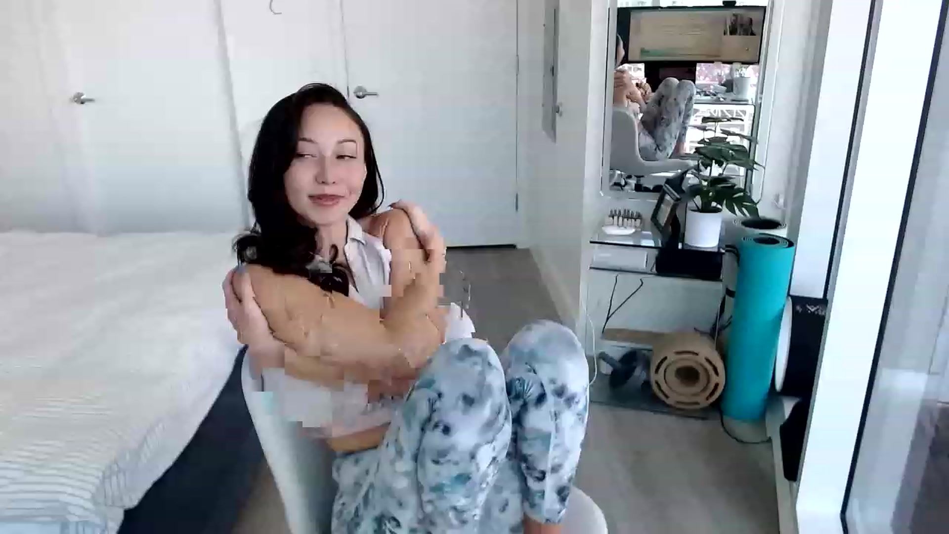 Gallery image thumbnail from Minnie_BOOM's myfreecams stream on, 03/24/2023, 20:14 image 20 of 20