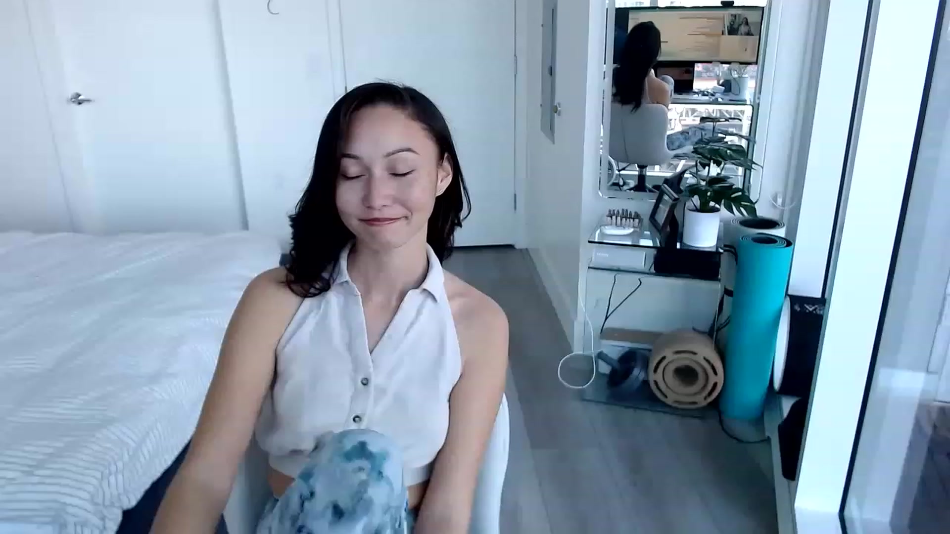 Gallery image thumbnail from Minnie_BOOM's myfreecams stream on, 03/24/2023, 20:14 image 4 of 20