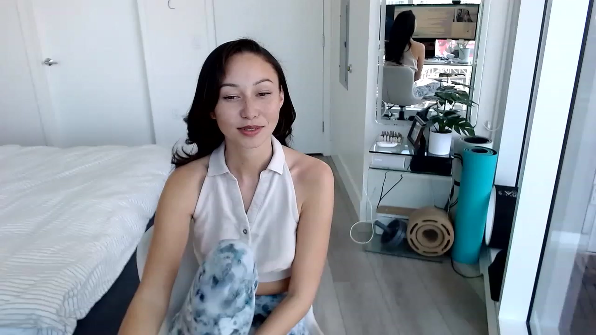 Gallery image thumbnail from Minnie_BOOM's myfreecams stream on, 03/24/2023, 20:14 image 12 of 20
