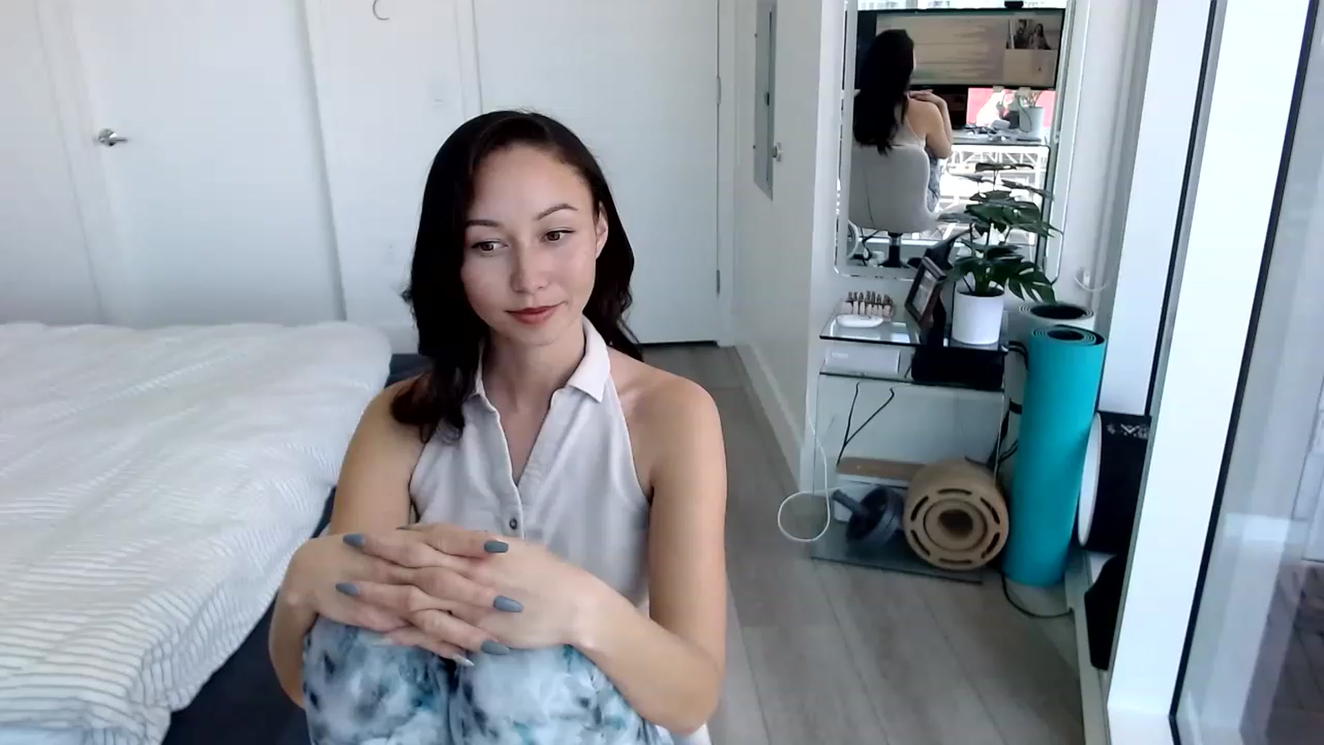 Gallery image thumbnail from Minnie_BOOM's myfreecams stream on, 03/24/2023, 20:14 image 16 of 20
