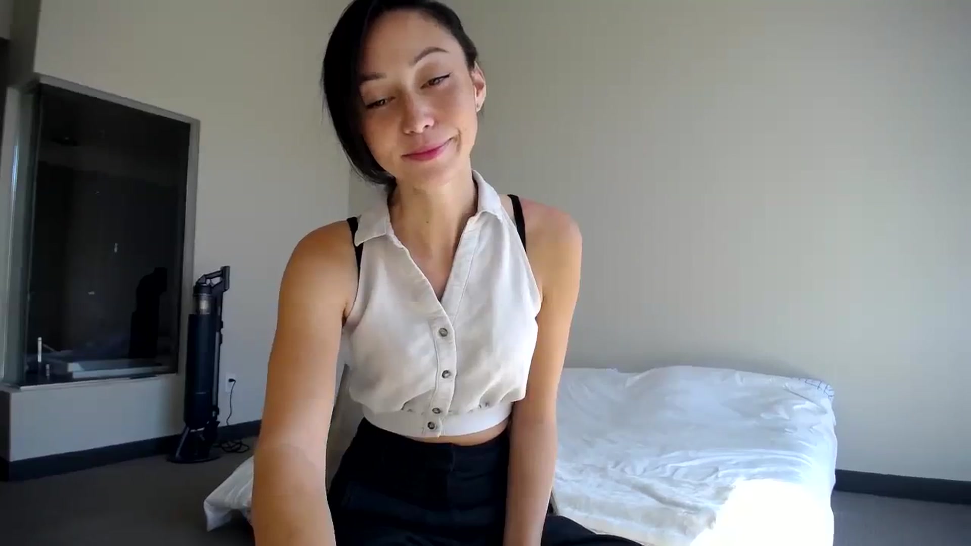 Gallery image thumbnail from Minnie_BOOM's myfreecams stream on, 10/07/2023, 19:25 image 8 of 20