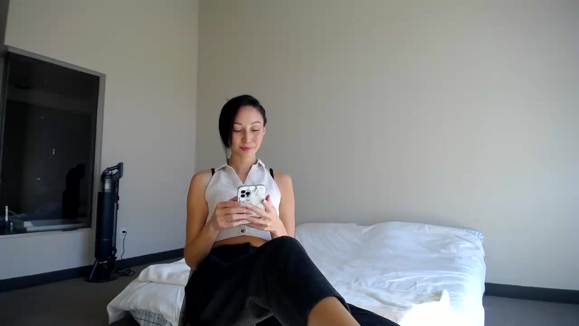 Gallery image thumbnail from Minnie_BOOM's myfreecams stream on, 10/07/2023, 19:25 image 2 of 20