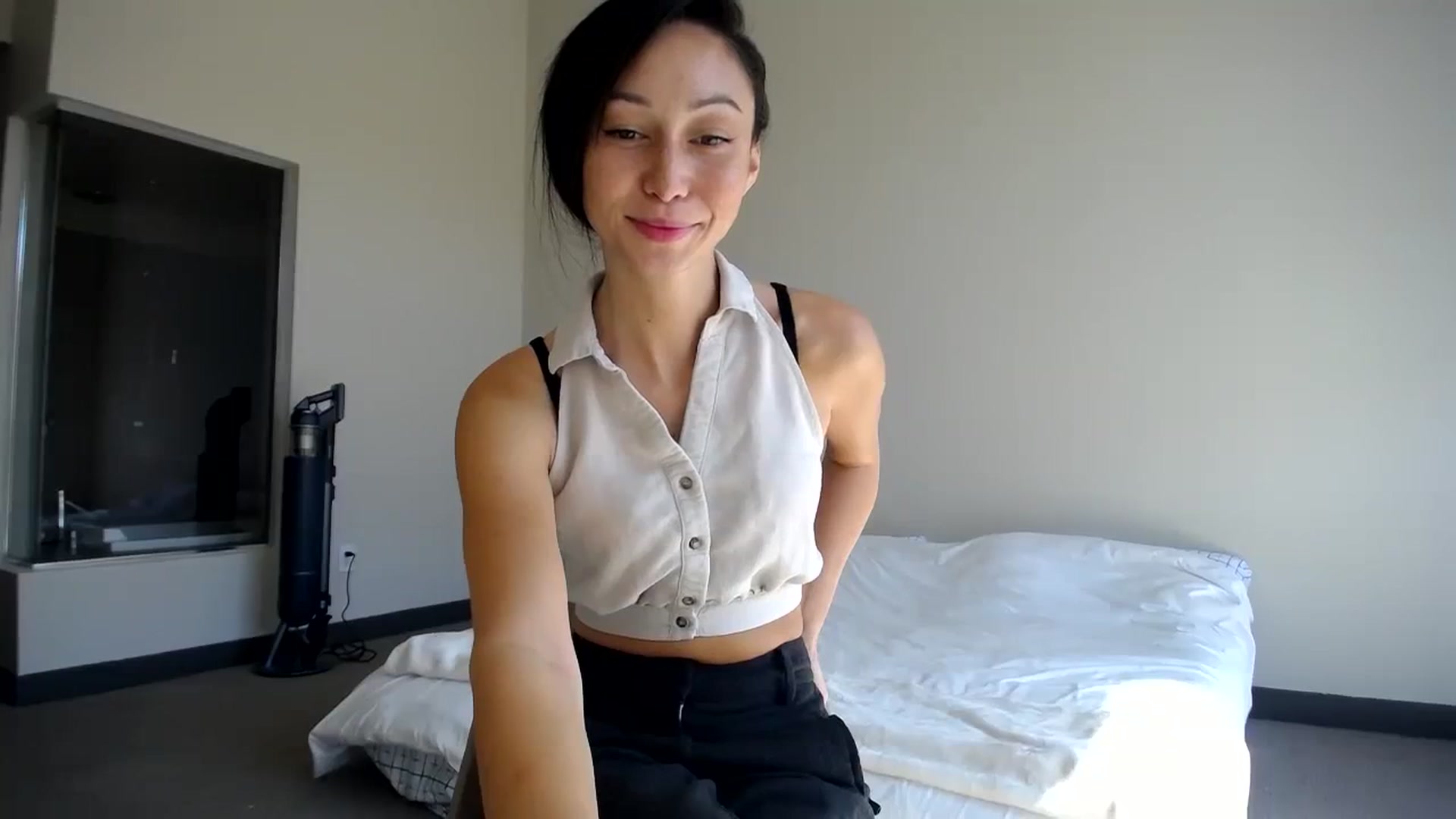 Gallery image thumbnail from Minnie_BOOM's myfreecams stream on, 10/07/2023, 19:25 image 12 of 20