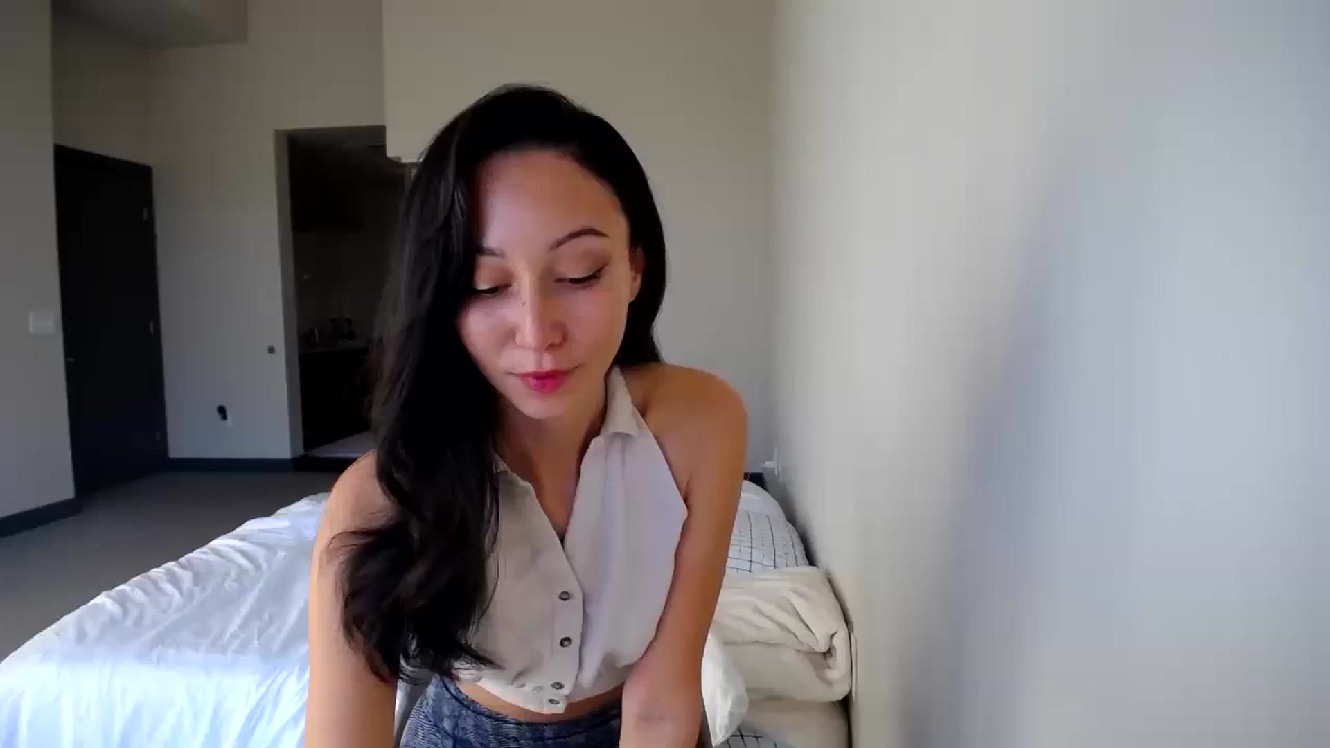 Gallery image thumbnail from Minnie_BOOM's myfreecams stream on, 10/14/2023, 16:46 image 1 of 20