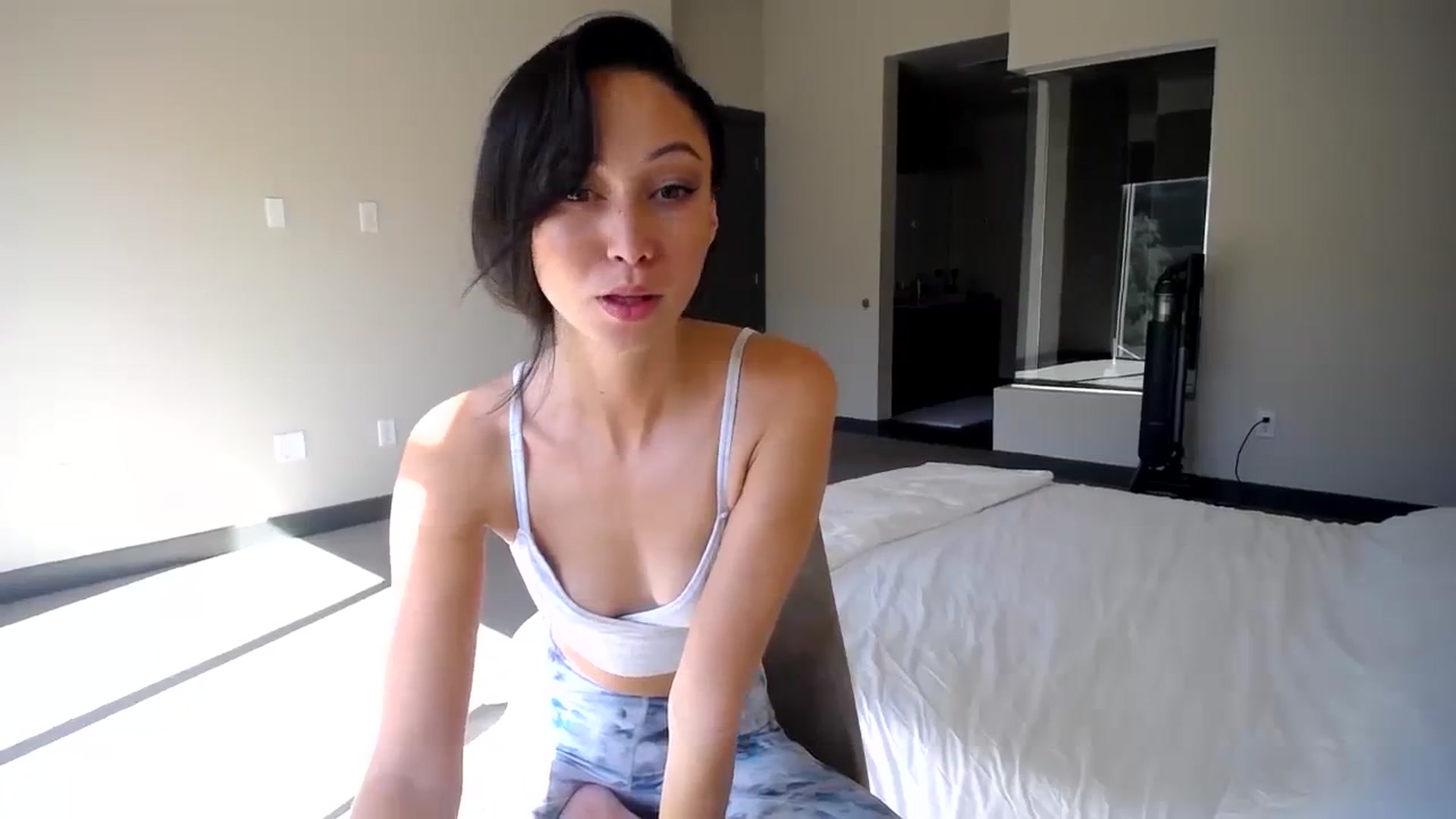 Gallery image thumbnail from Minnie_BOOM's myfreecams stream on, 10/16/2023, 18:49 image 10 of 20