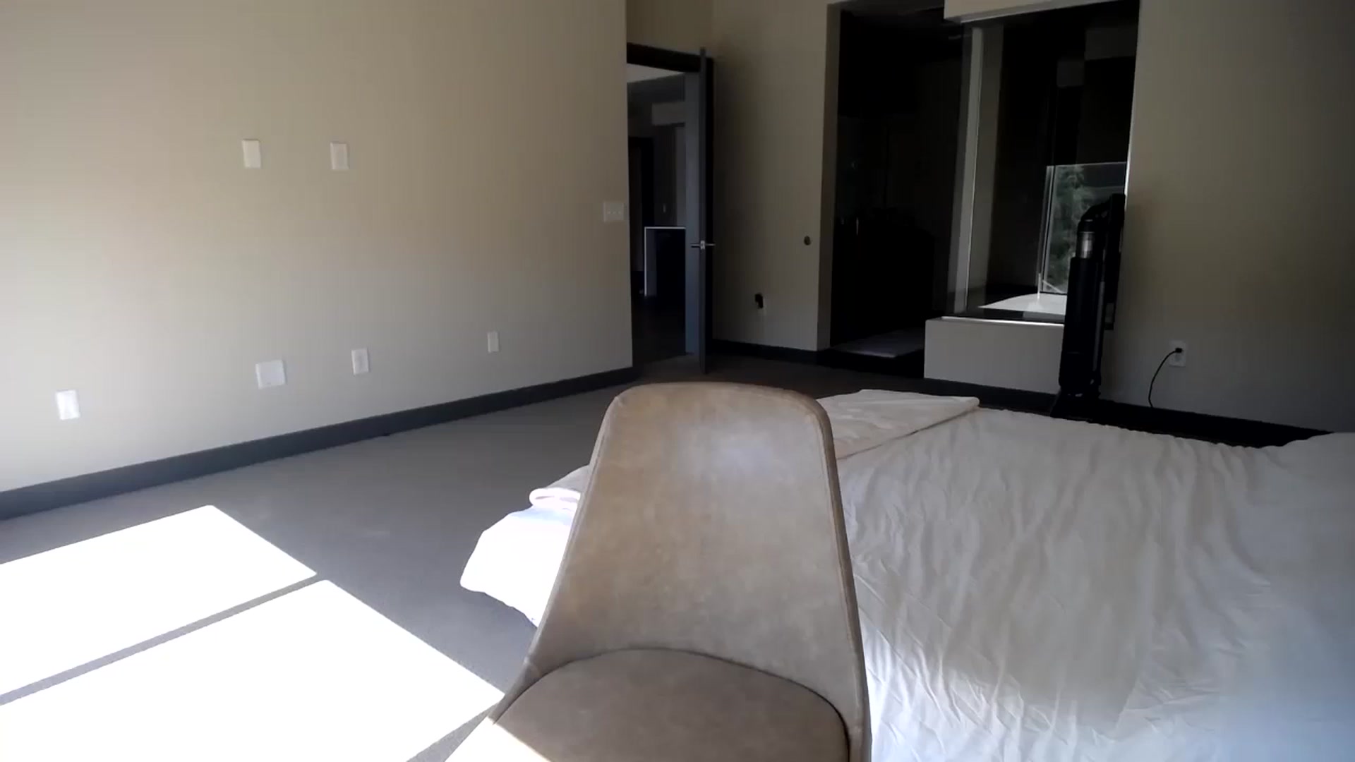 Gallery image thumbnail from Minnie_BOOM's myfreecams stream on, 10/16/2023, 19:09 image 19 of 20