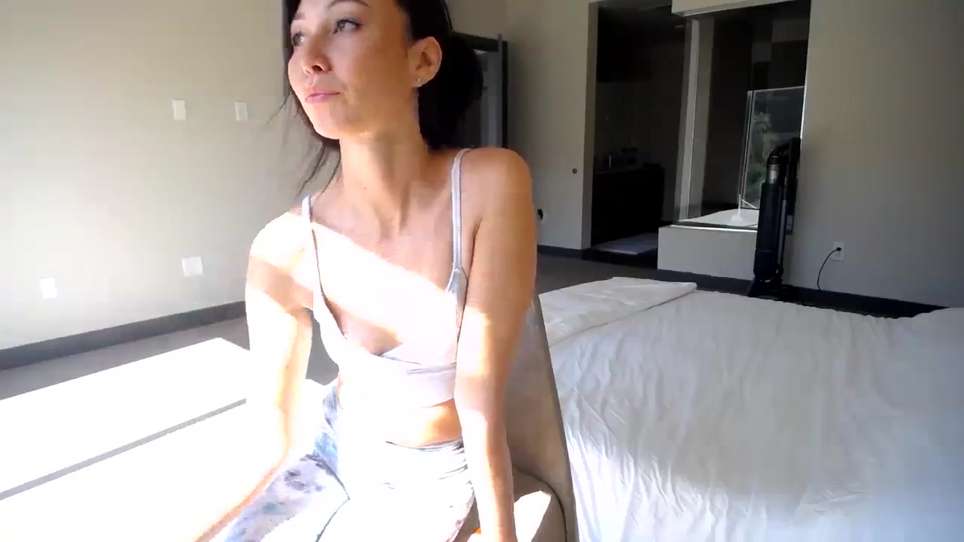 Gallery image thumbnail from Minnie_BOOM's myfreecams stream on, 10/16/2023, 19:09 image 16 of 20