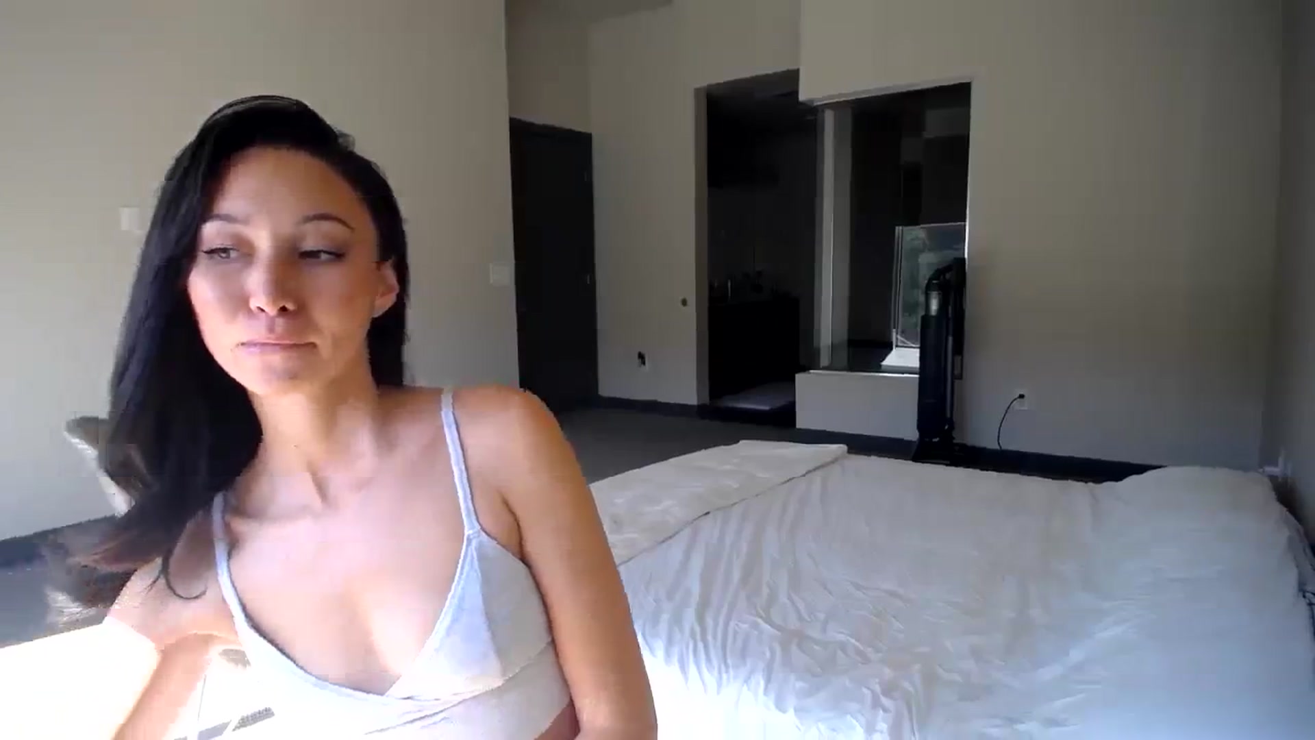 Gallery image thumbnail from Minnie_BOOM's myfreecams stream on, 10/16/2023, 20:00 image 17 of 20