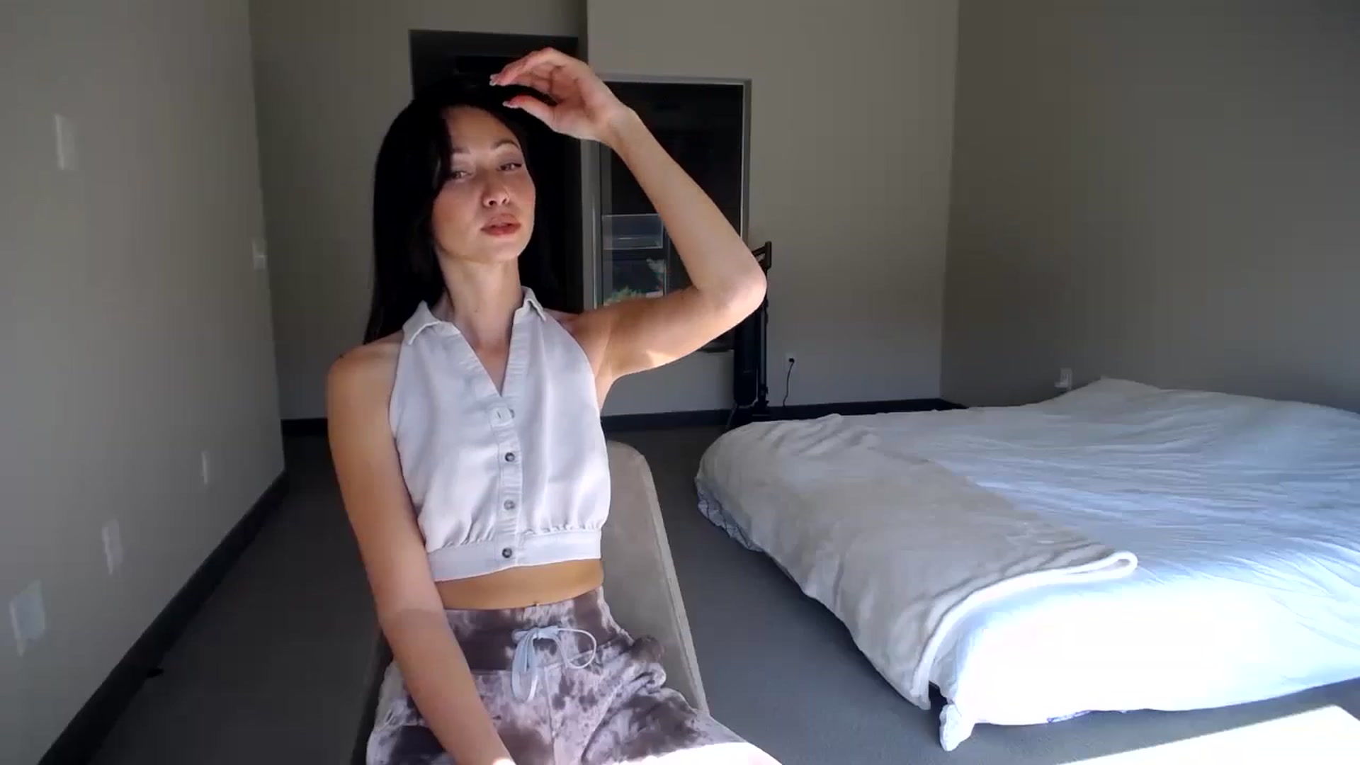 Gallery image thumbnail from Minnie_BOOM's myfreecams stream on, 10/18/2023, 20:27 image 14 of 20