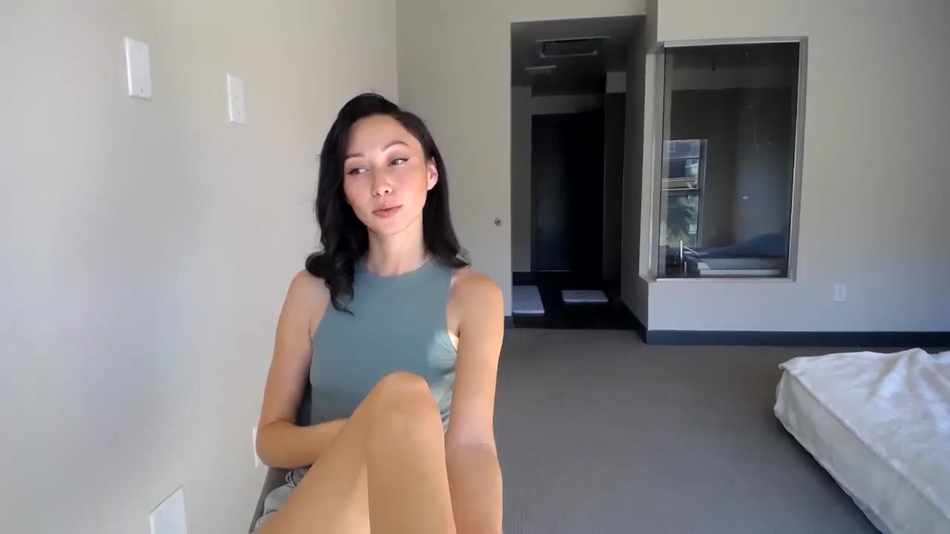 Gallery image thumbnail from Minnie_BOOM's myfreecams stream on, 10/21/2023, 19:22 image 18 of 20