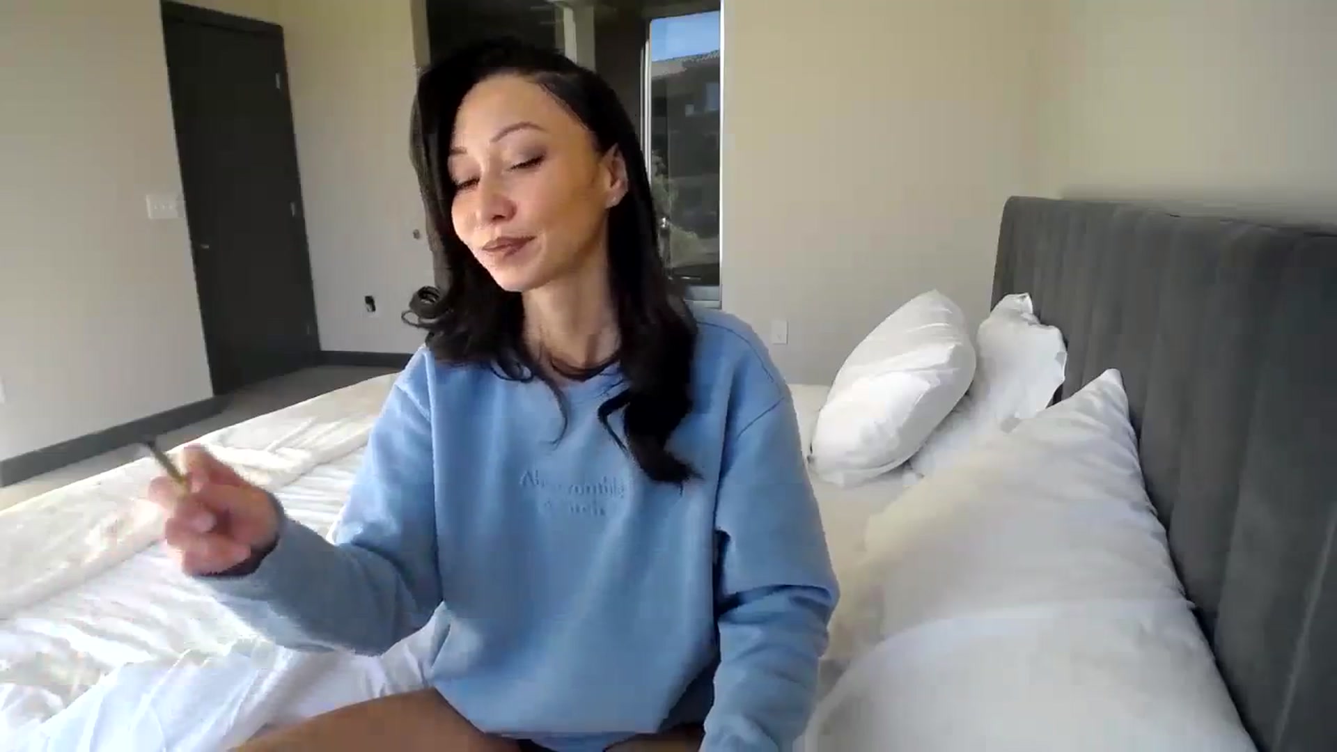 Gallery image thumbnail from Minnie_BOOM's myfreecams stream on, 10/25/2023, 19:39 image 2 of 20