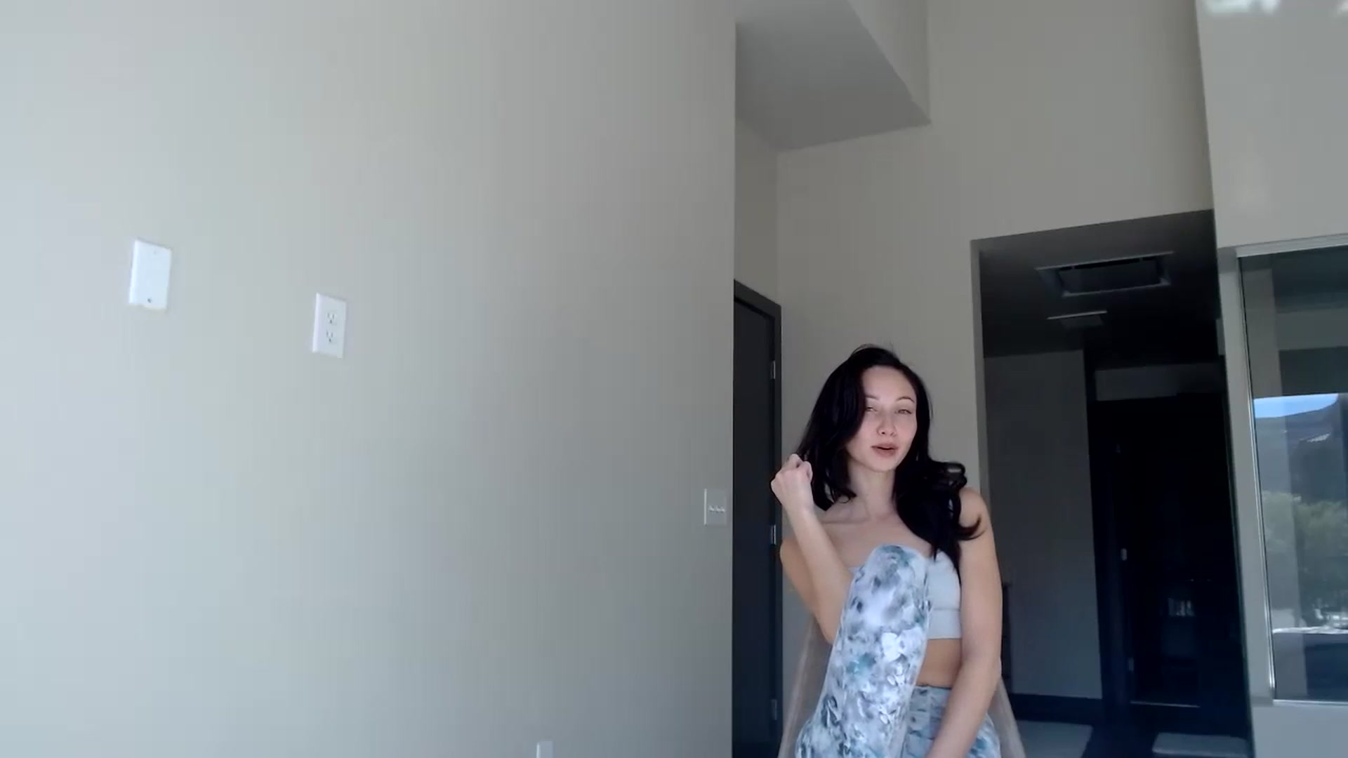 Gallery image thumbnail from Minnie_BOOM's myfreecams stream on, 11/01/2023, 20:28 image 15 of 20