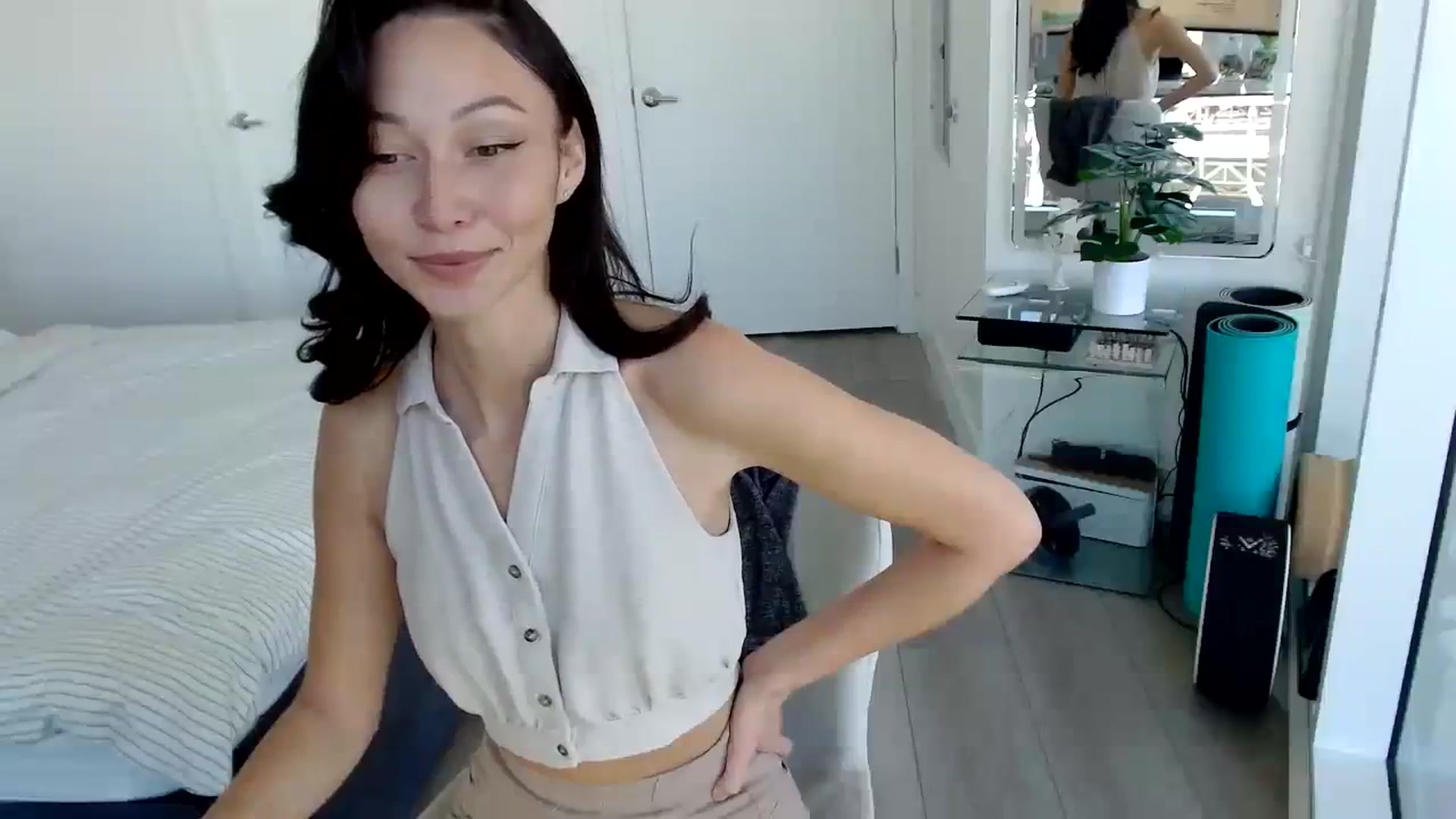 Gallery image thumbnail from Minnie_BOOM's myfreecams stream on, 11/10/2023, 20:18 image 15 of 20
