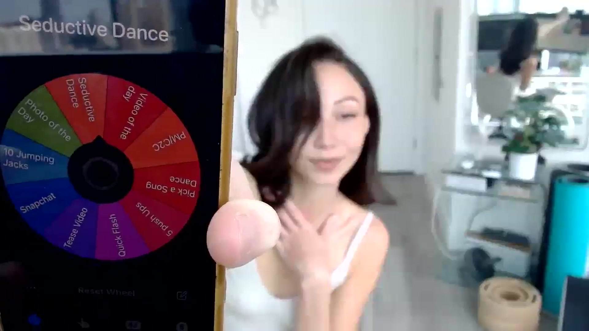 Gallery image thumbnail from Minnie_BOOM's myfreecams stream on, 11/13/2023, 20:48 image 15 of 20