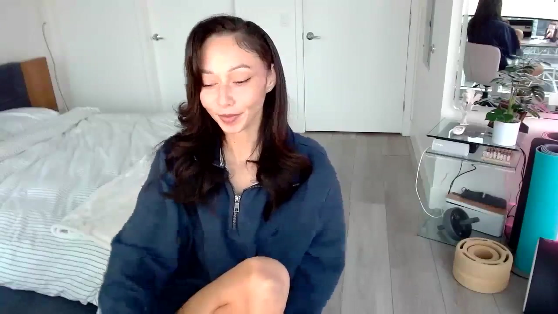 Gallery image thumbnail from Minnie_BOOM's myfreecams stream on, 11/15/2023, 18:51 image 6 of 20