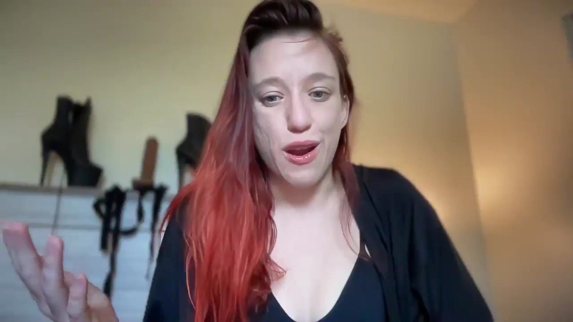 Gallery image thumbnail from MinnyMinx's myfreecams stream on, 07/15/2025, 14:20 image 15 of 20