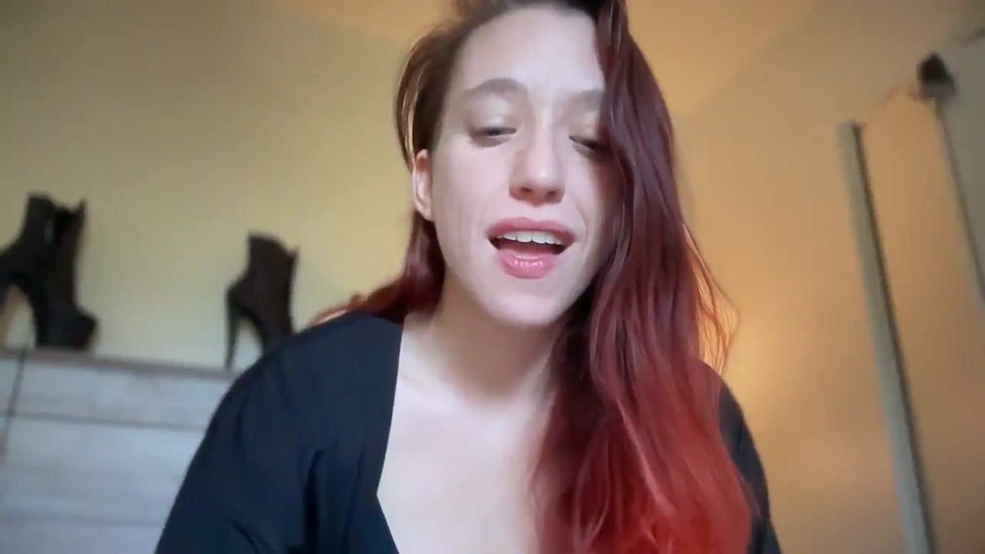 Gallery image thumbnail from MinnyMinx's myfreecams stream on, 07/15/2025, 14:20 image 6 of 20