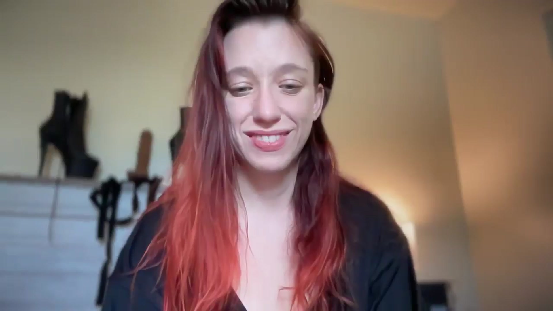 Gallery image thumbnail from MinnyMinx's myfreecams stream on, 07/15/2025, 14:20 image 19 of 20