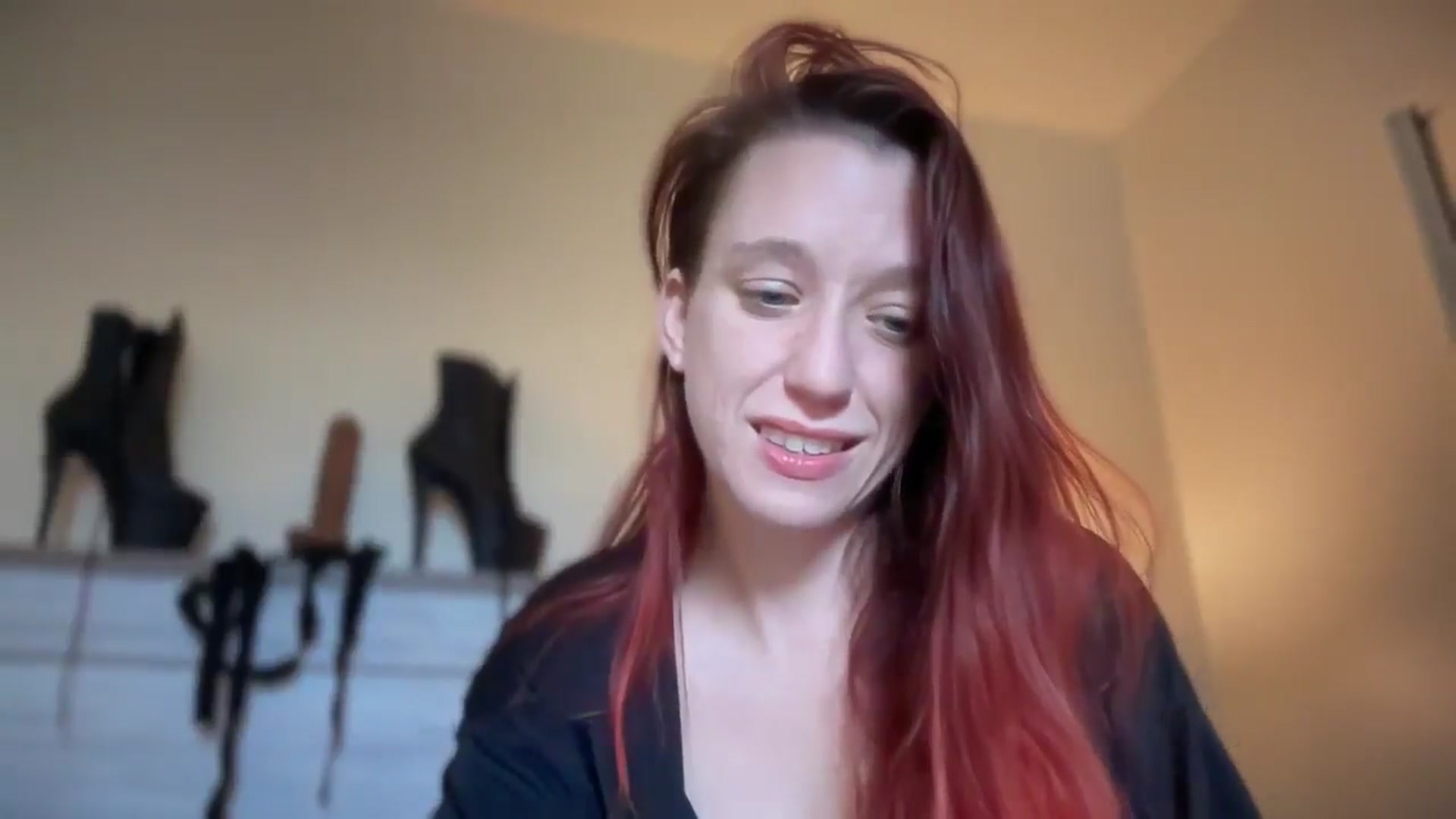 Gallery image thumbnail from MinnyMinx's myfreecams stream on, 07/15/2025, 14:20 image 9 of 20
