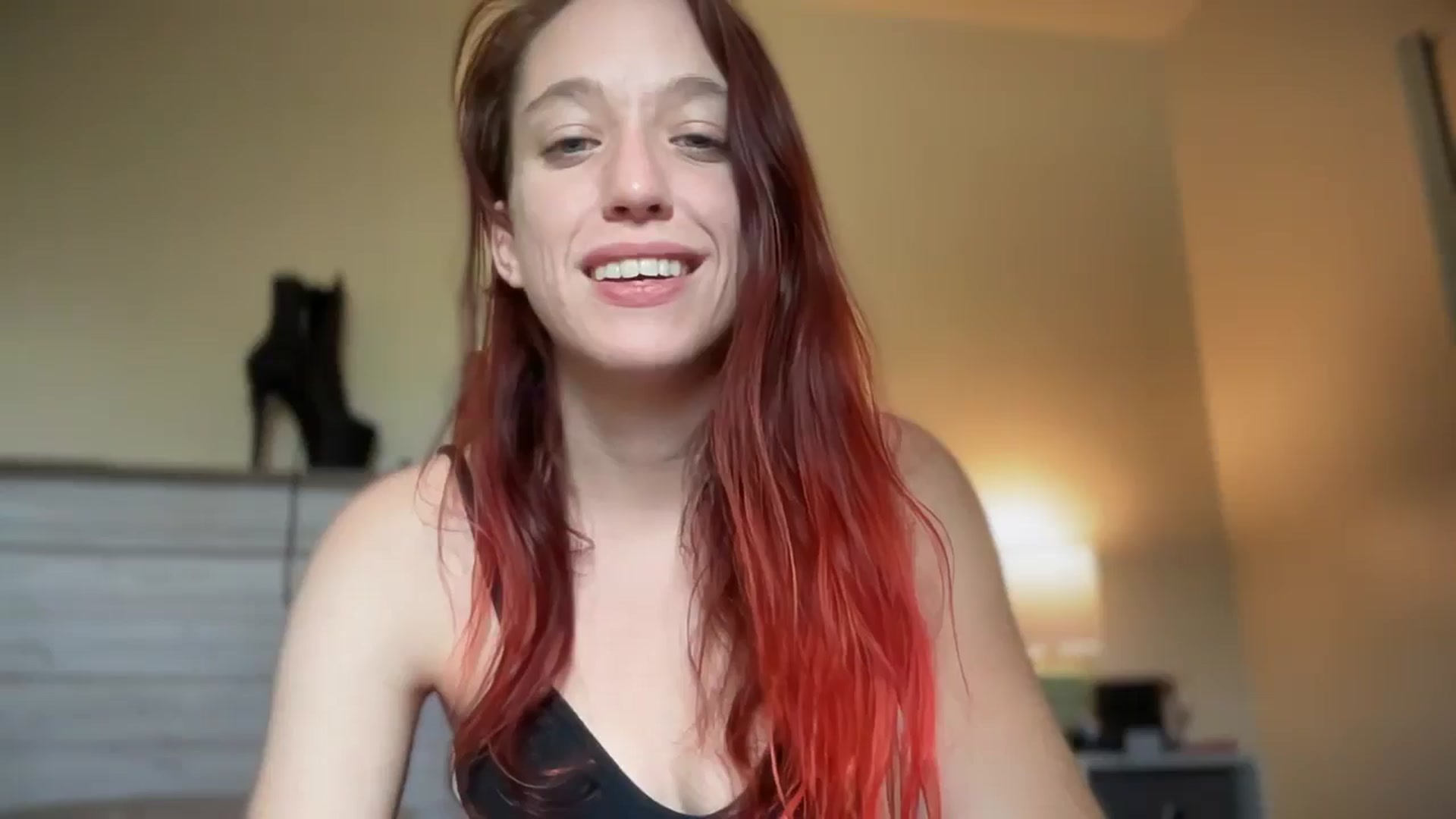 Gallery image thumbnail from MinnyMinx's myfreecams stream on, 07/15/2025, 15:20 image 15 of 20