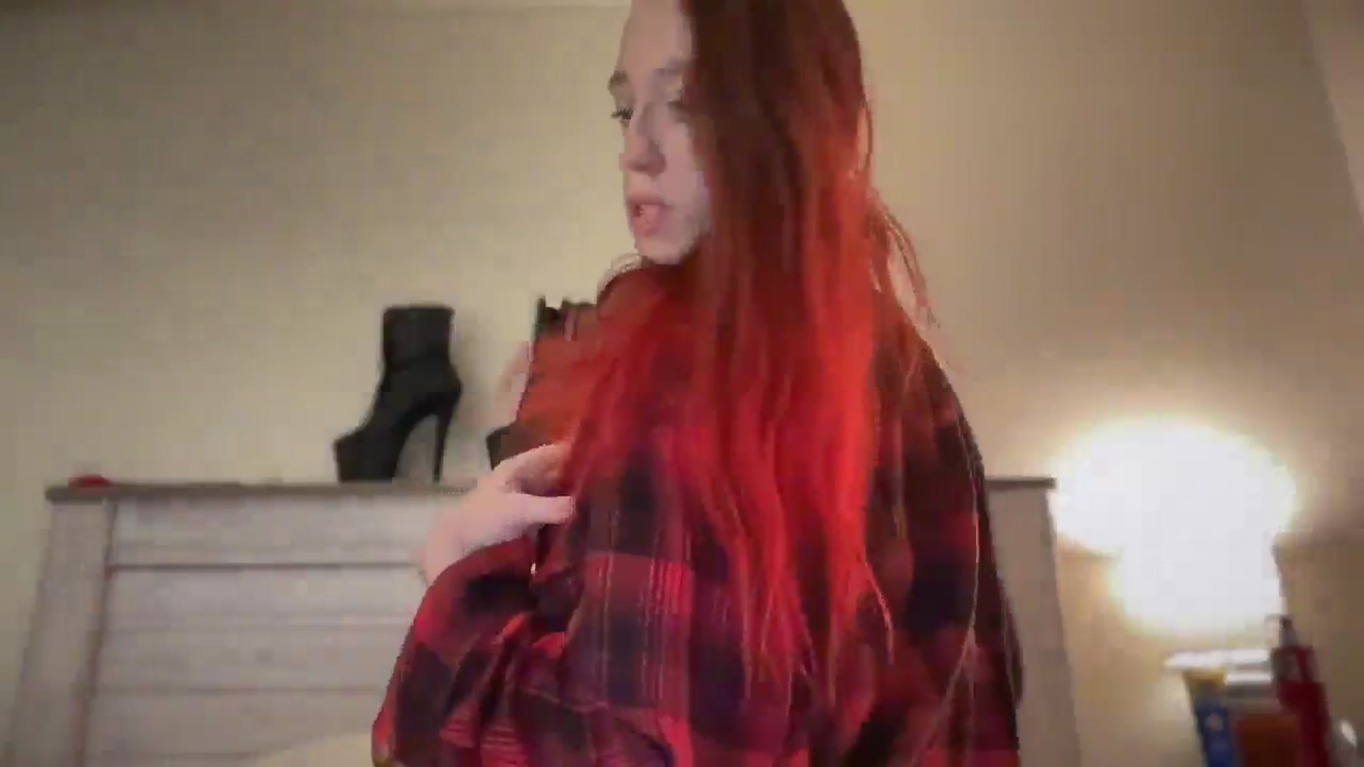 Gallery image thumbnail from MinnyMinx's myfreecams stream on, 07/28/2025, 14:11 image 15 of 20