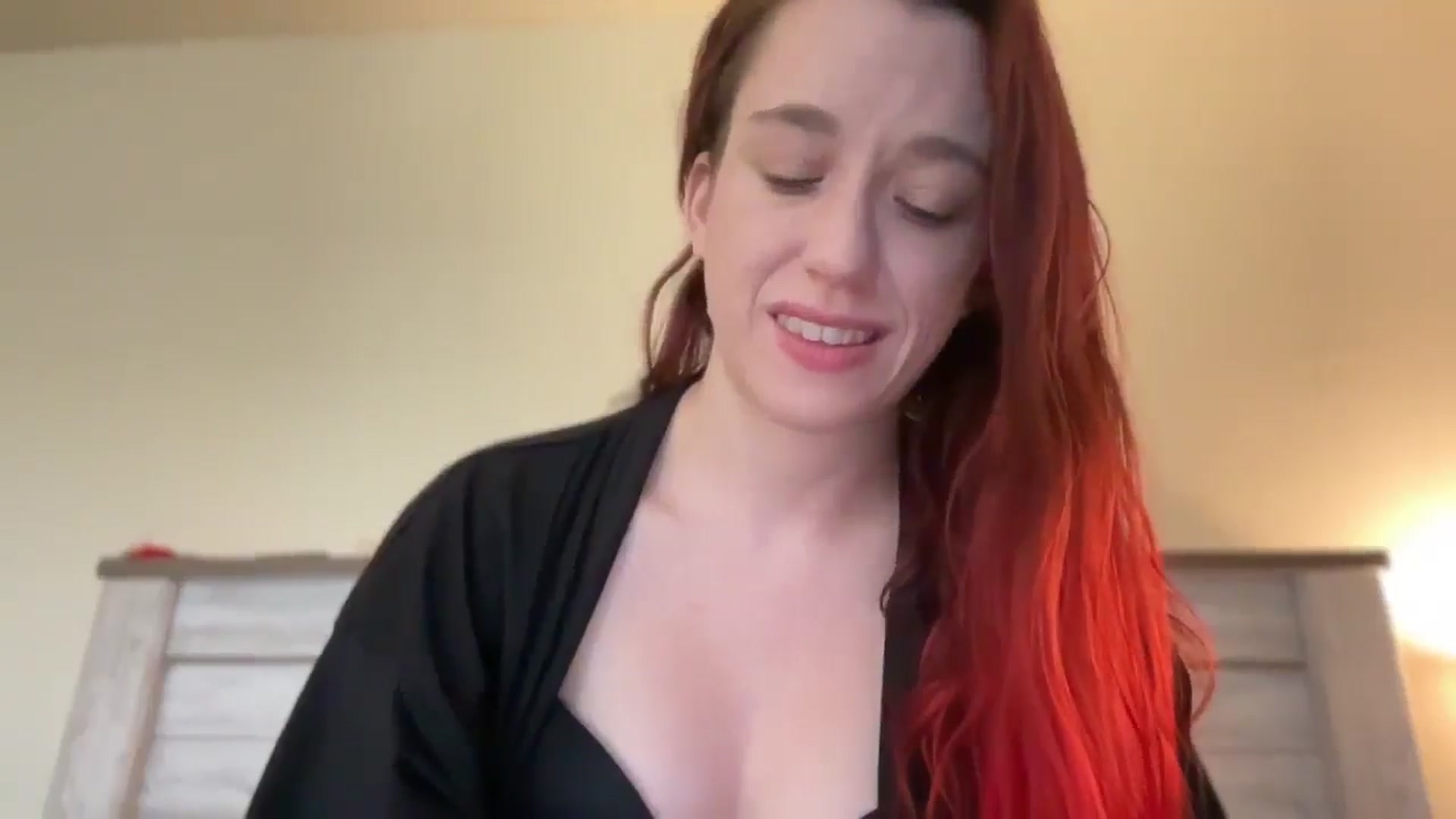 Gallery image thumbnail from MinnyMinx's myfreecams stream on, 07/31/2025, 13:13 image 12 of 20