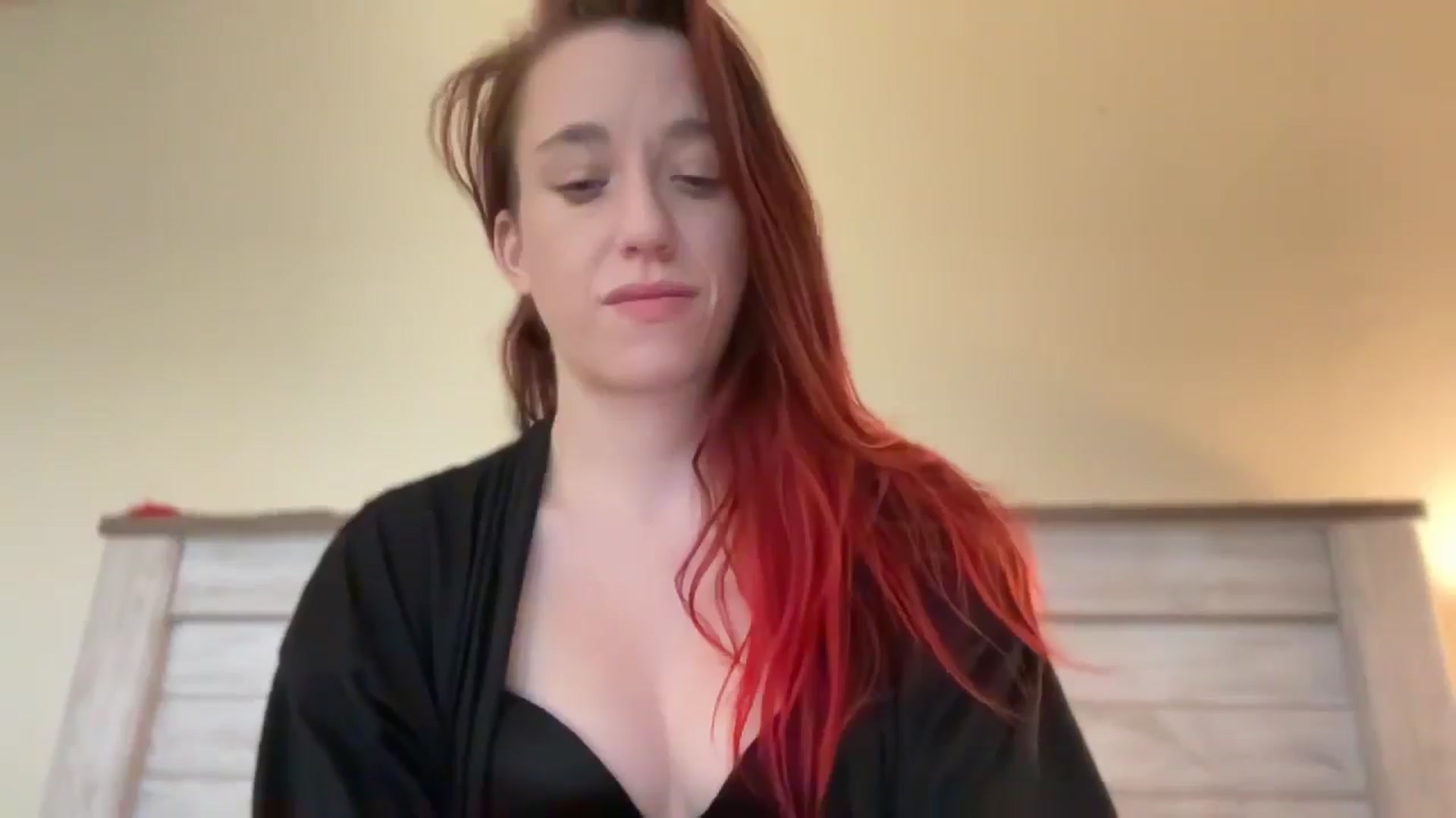 Gallery image thumbnail from MinnyMinx's myfreecams stream on, 07/31/2025, 13:13 image 11 of 20